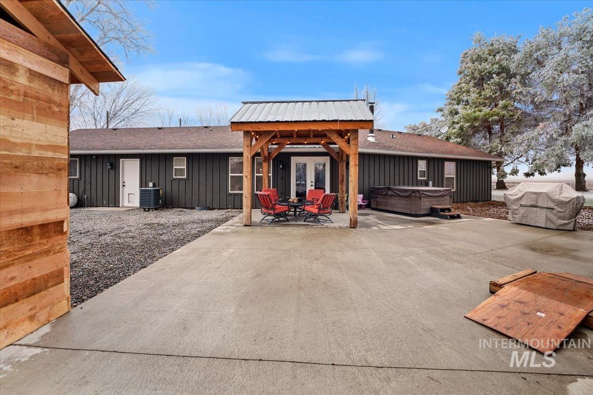 15960 Park View Dr Property Photo 37