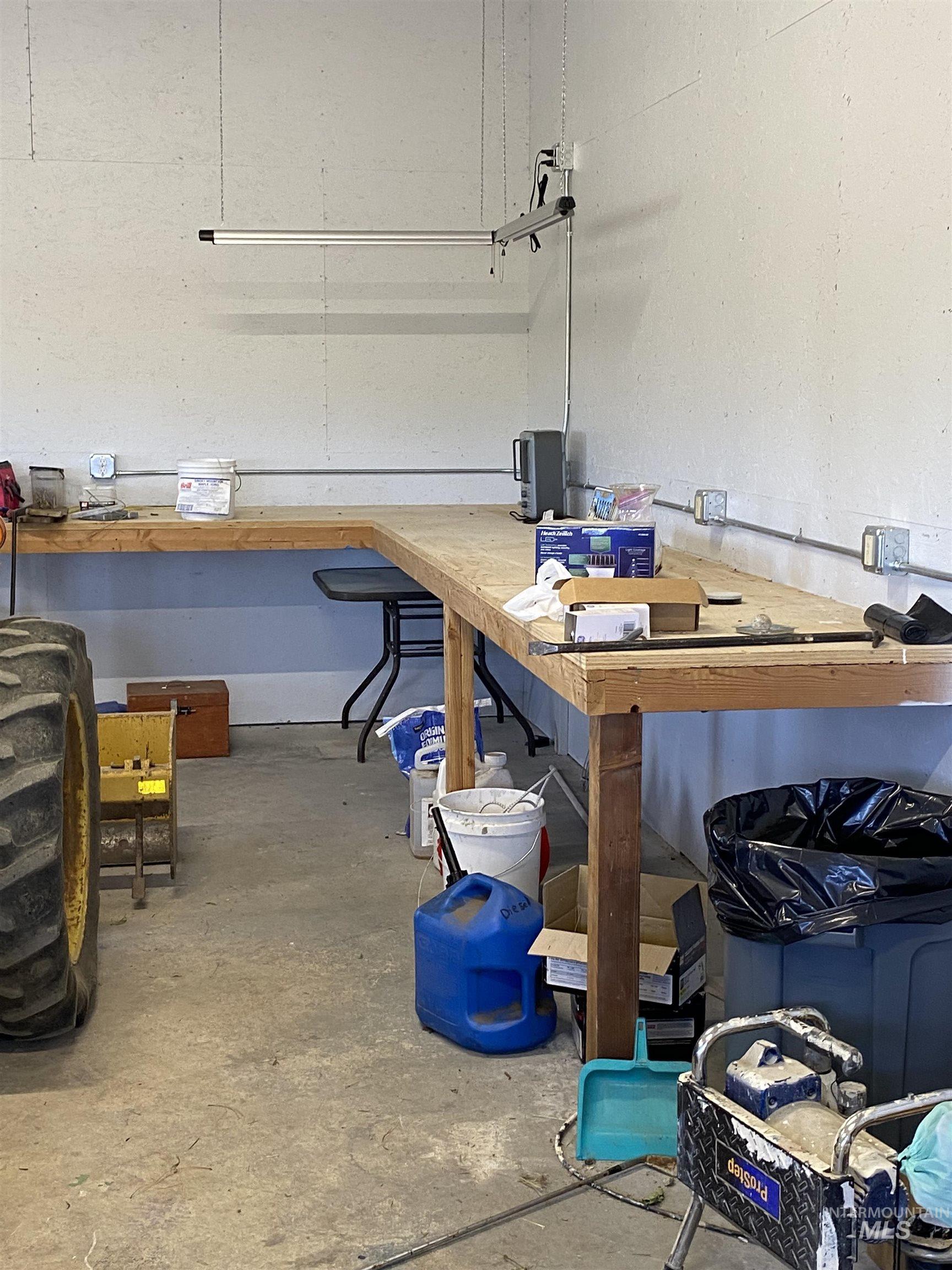 4391 E Hwy 8 Property Photo 32