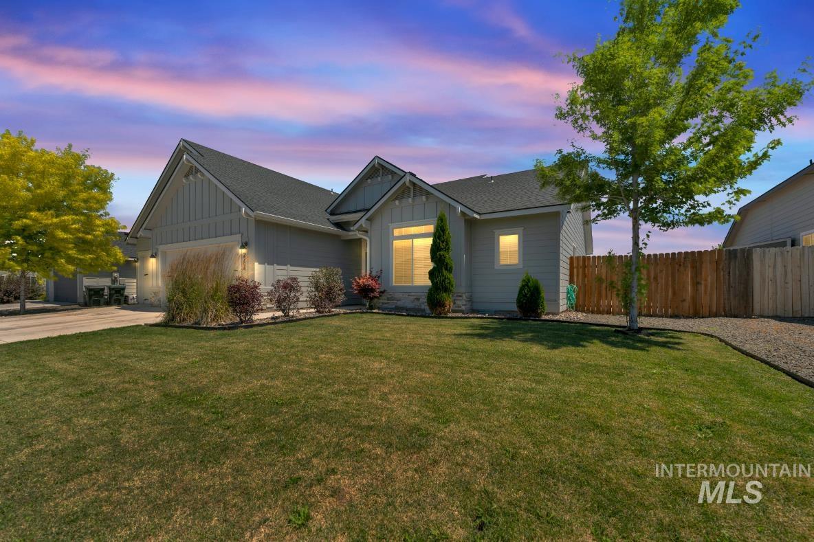 2764 N Iditarod Way Property Photo 1