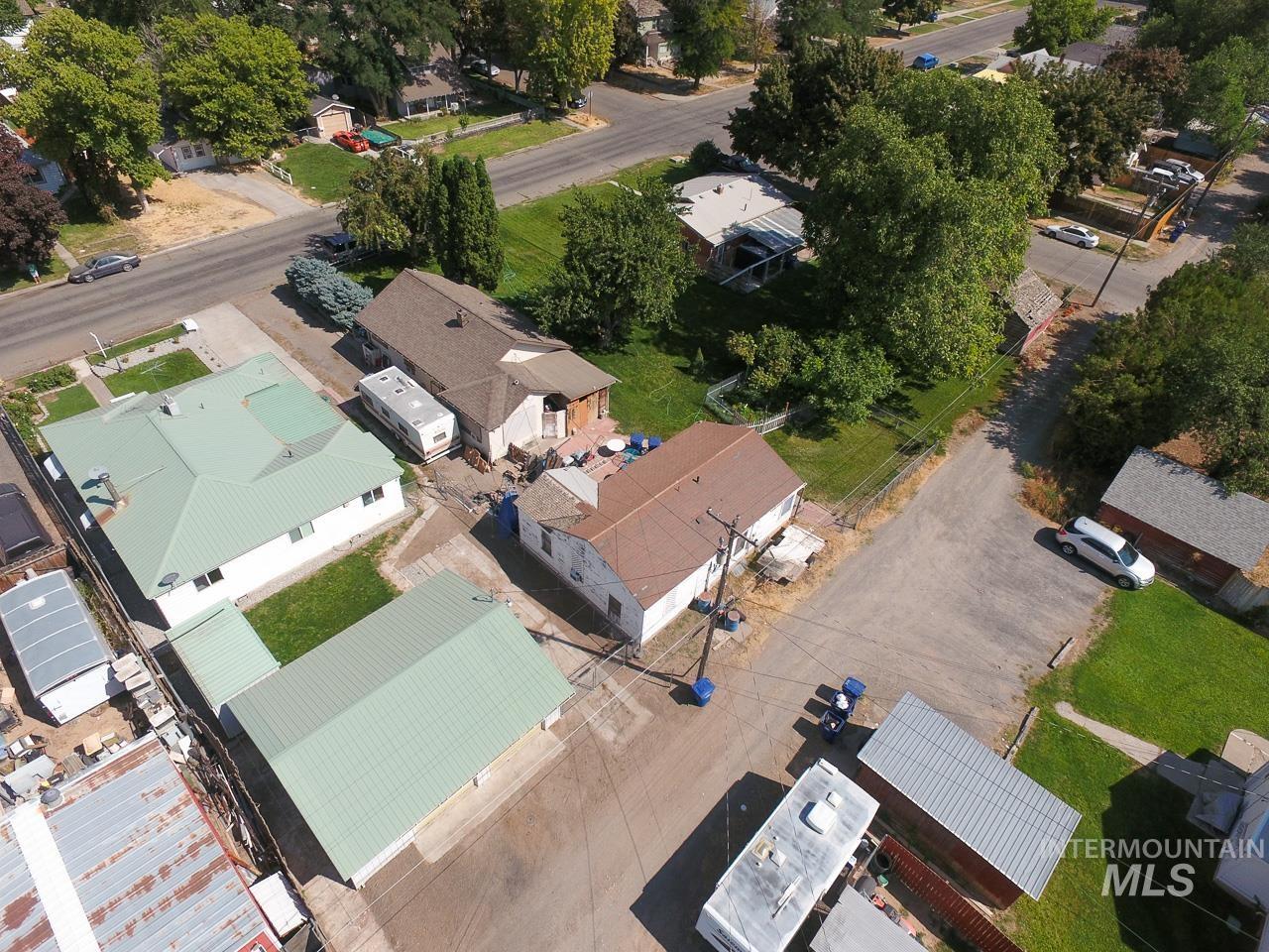 119 E Ave. C Property Photo 6