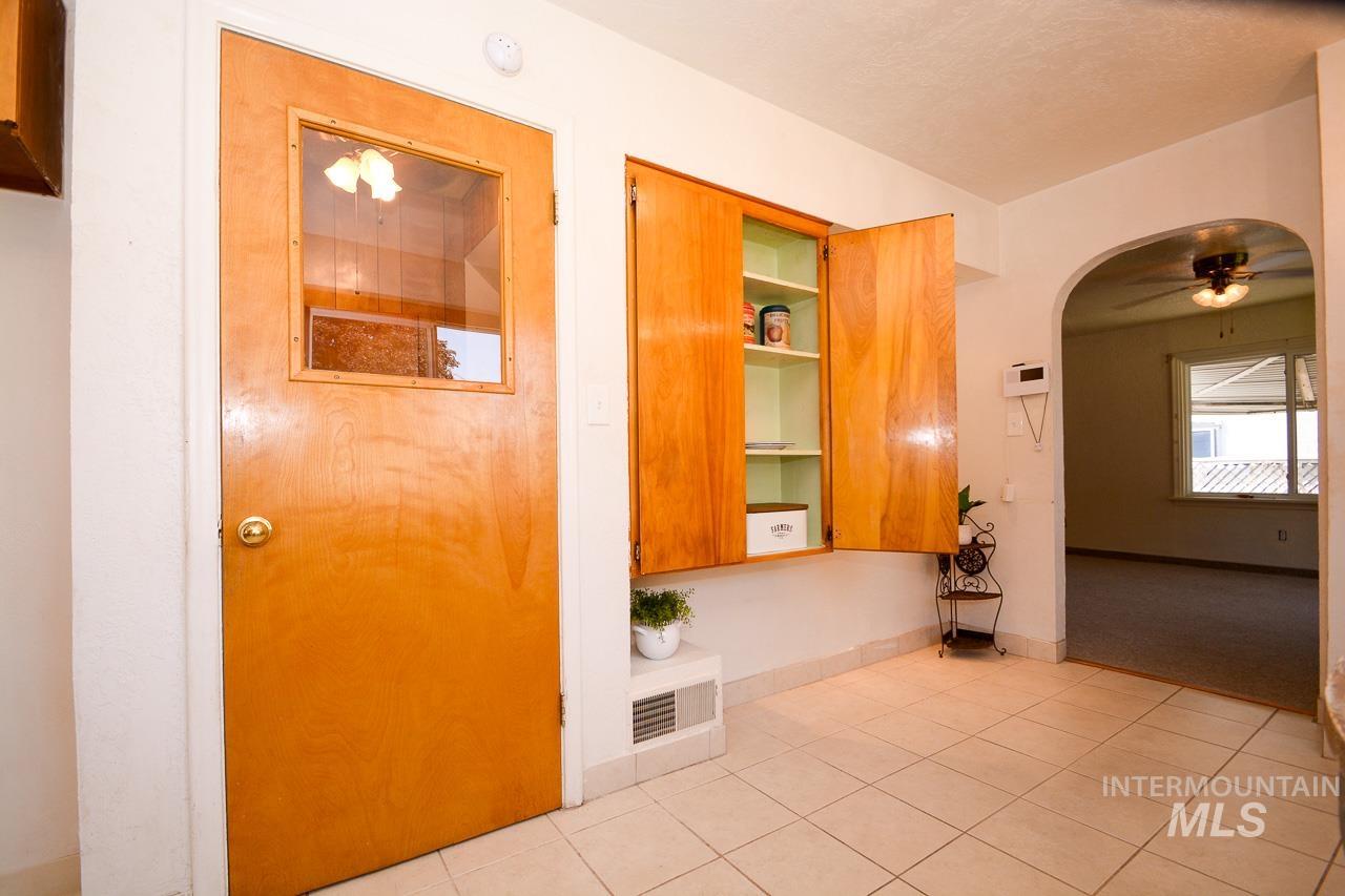 119 E Ave. C Property Photo 15