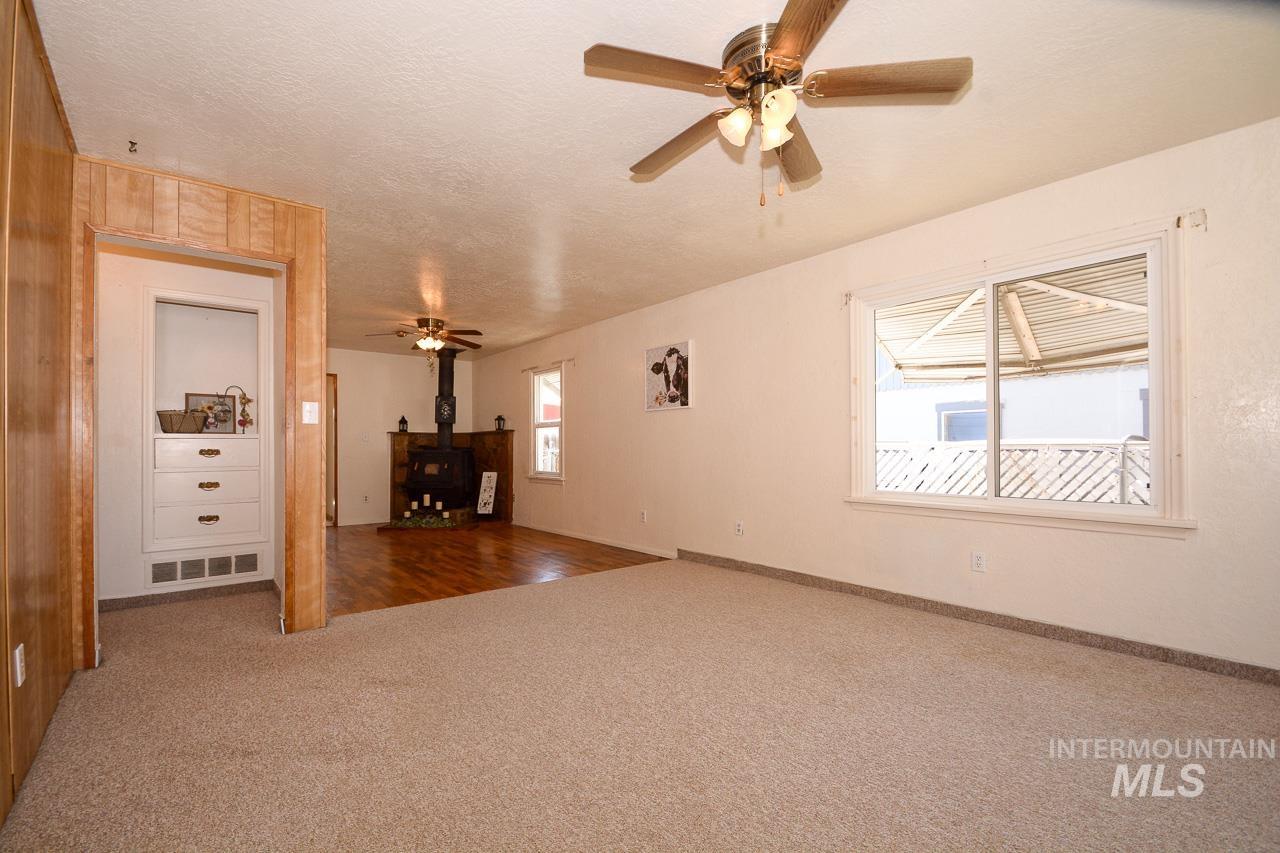 119 E Ave. C Property Photo 16