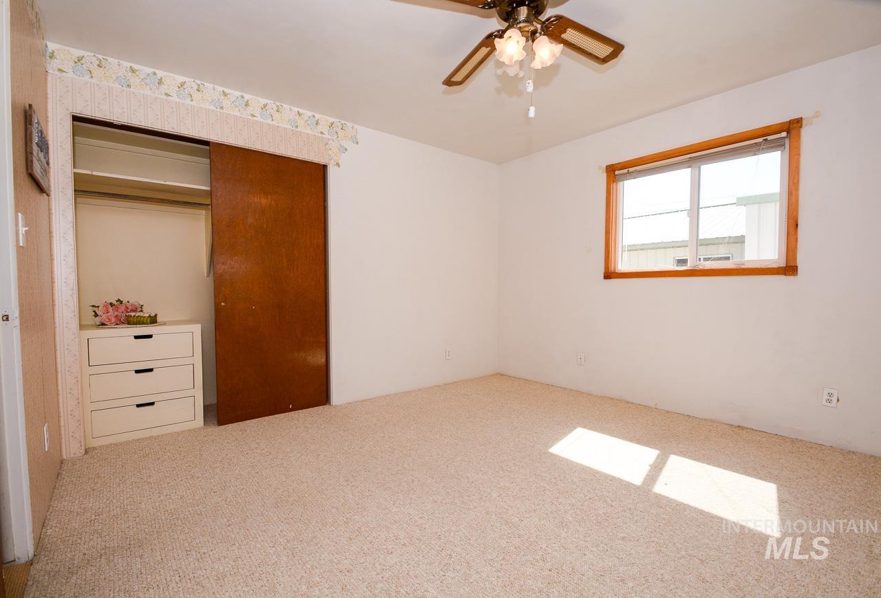 119 E Ave. C Property Photo 22