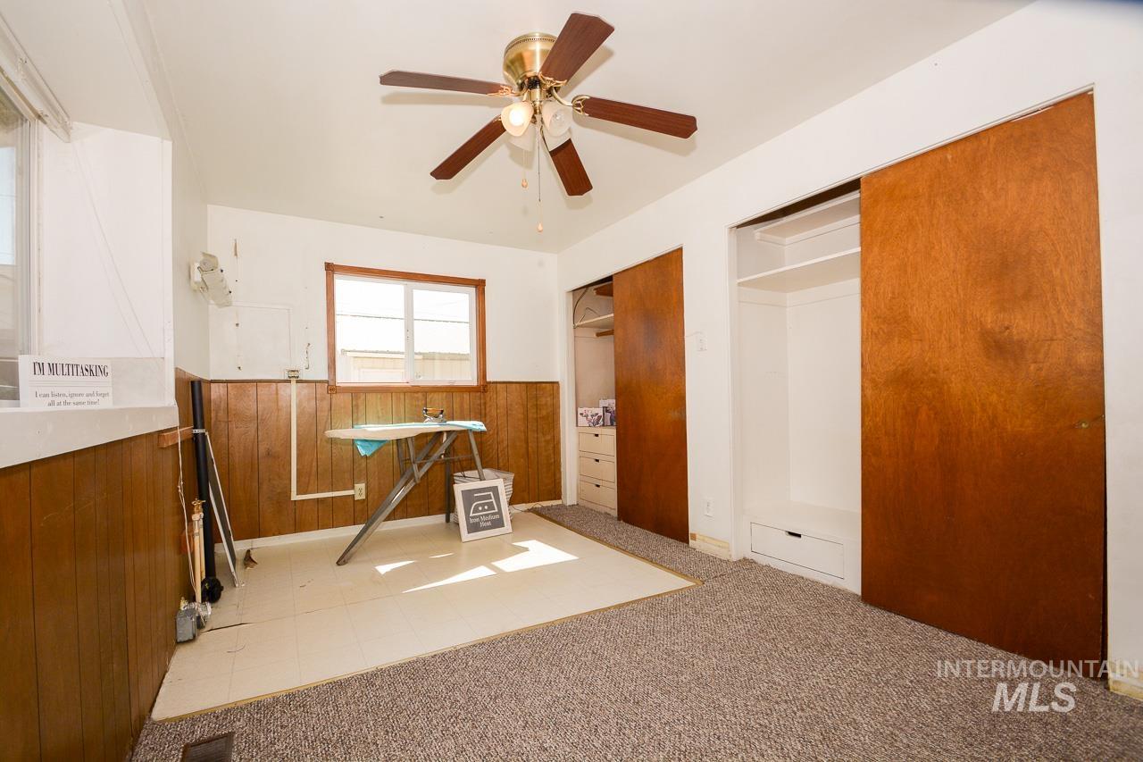 119 E Ave. C Property Photo 28