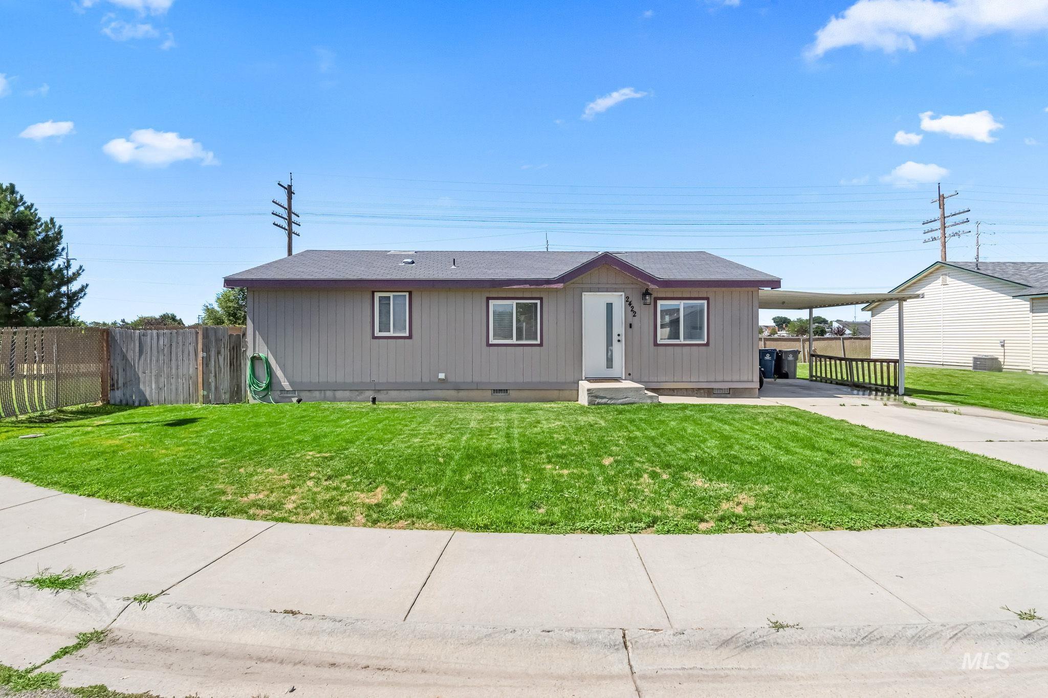 2422 Red Robin Property Photo 1