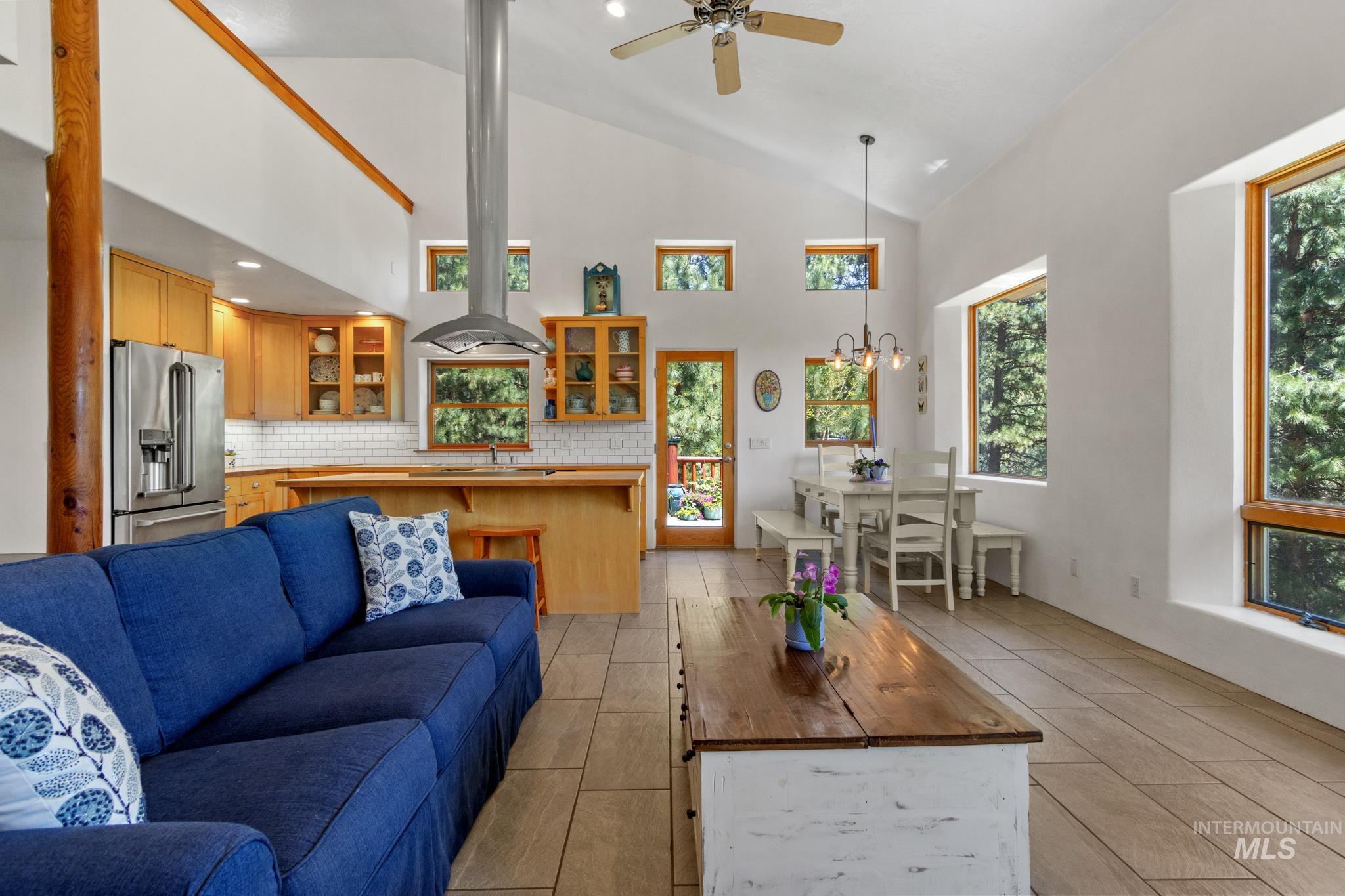 222 Rush Creek Road Property Photo 12