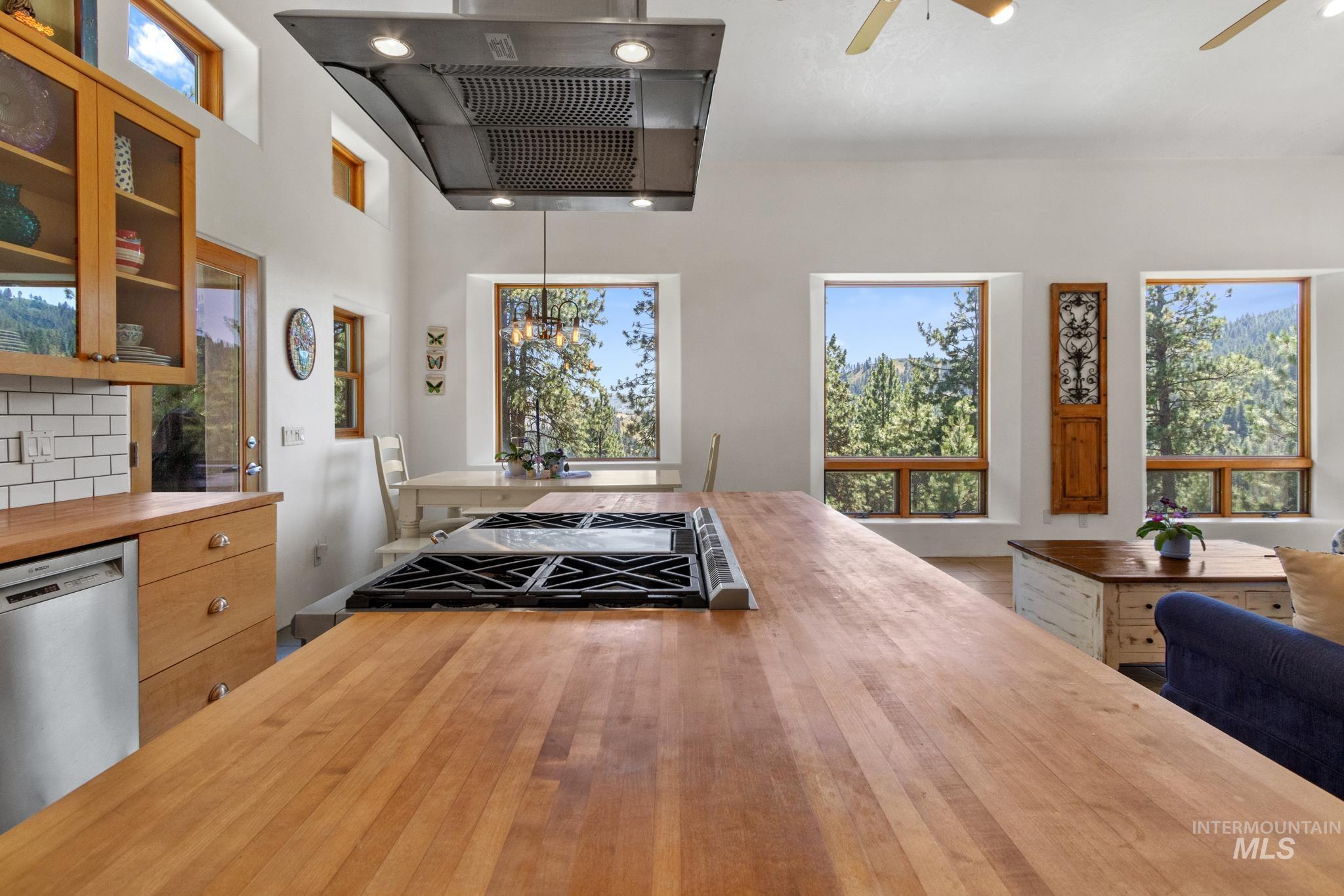 222 Rush Creek Road Property Photo 15