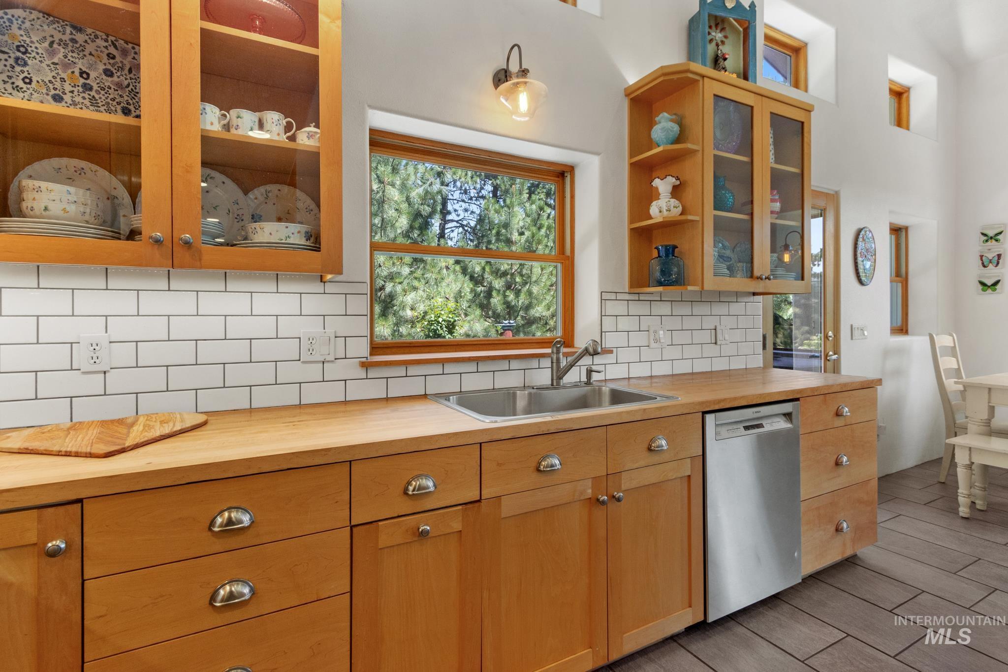 222 Rush Creek Road Property Photo 20