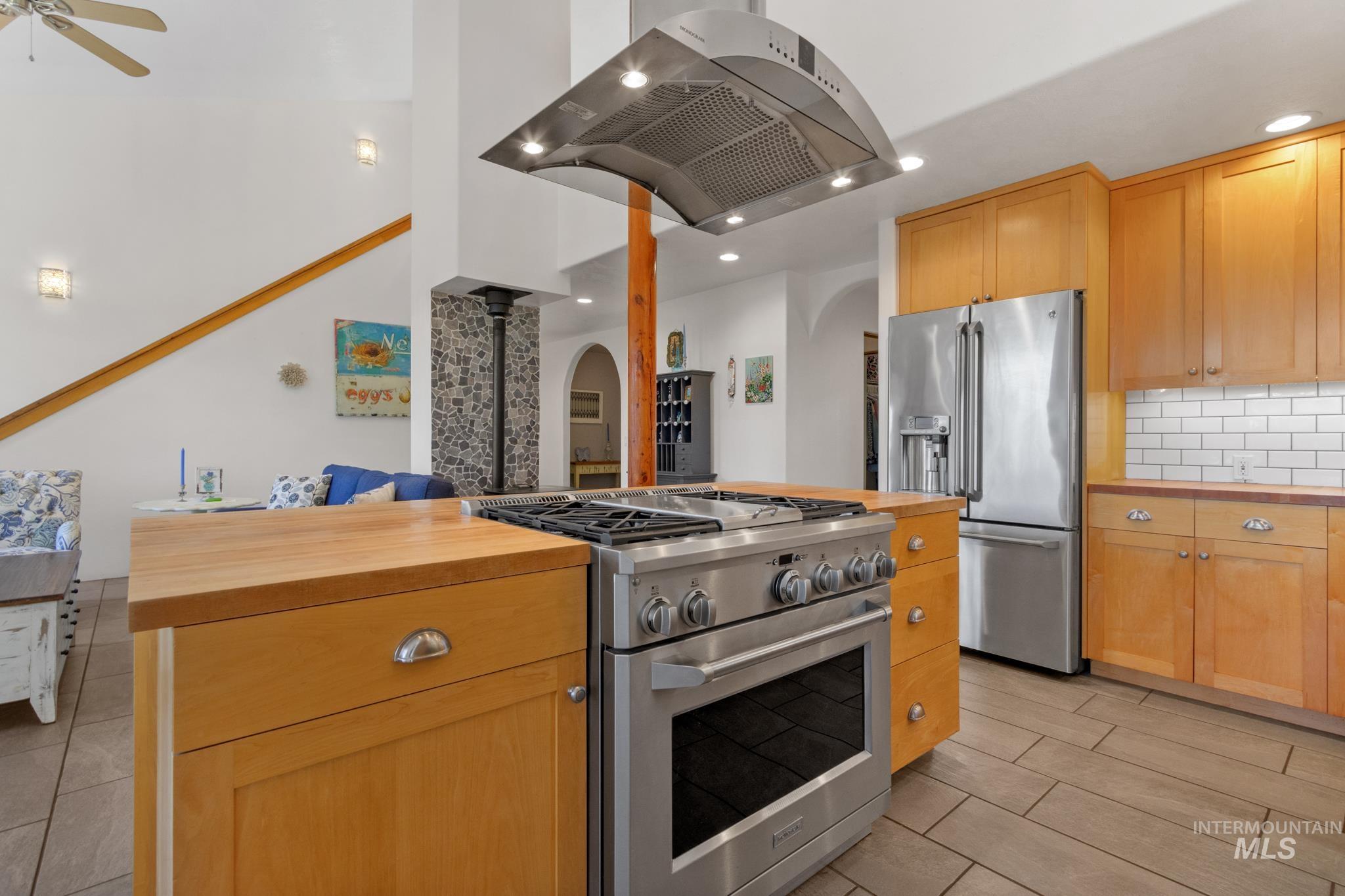 222 Rush Creek Road Property Photo 22