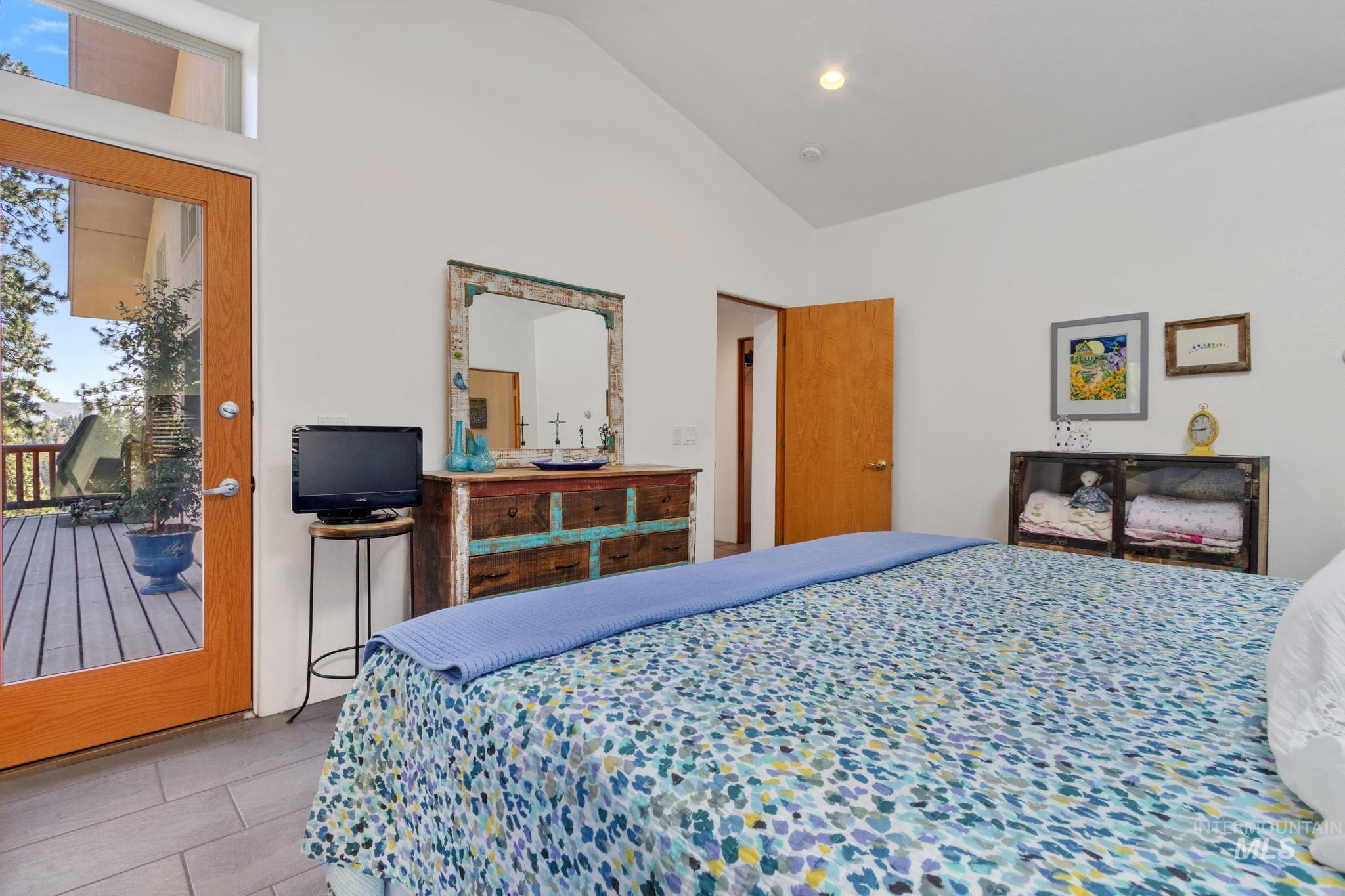 222 Rush Creek Road Property Photo 28