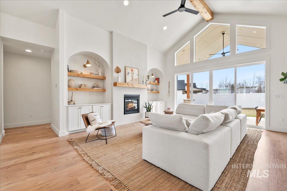 15011 Snow Mountain Property Photo 1