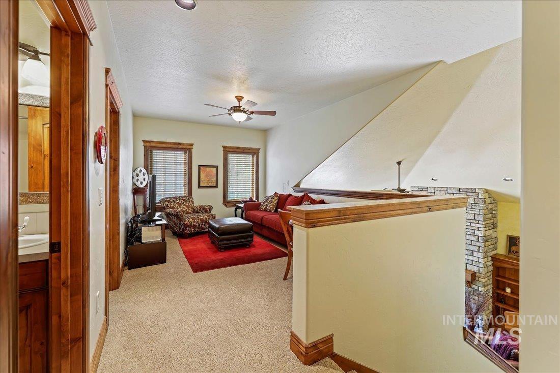 622 Blue Water Circle Property Photo 22