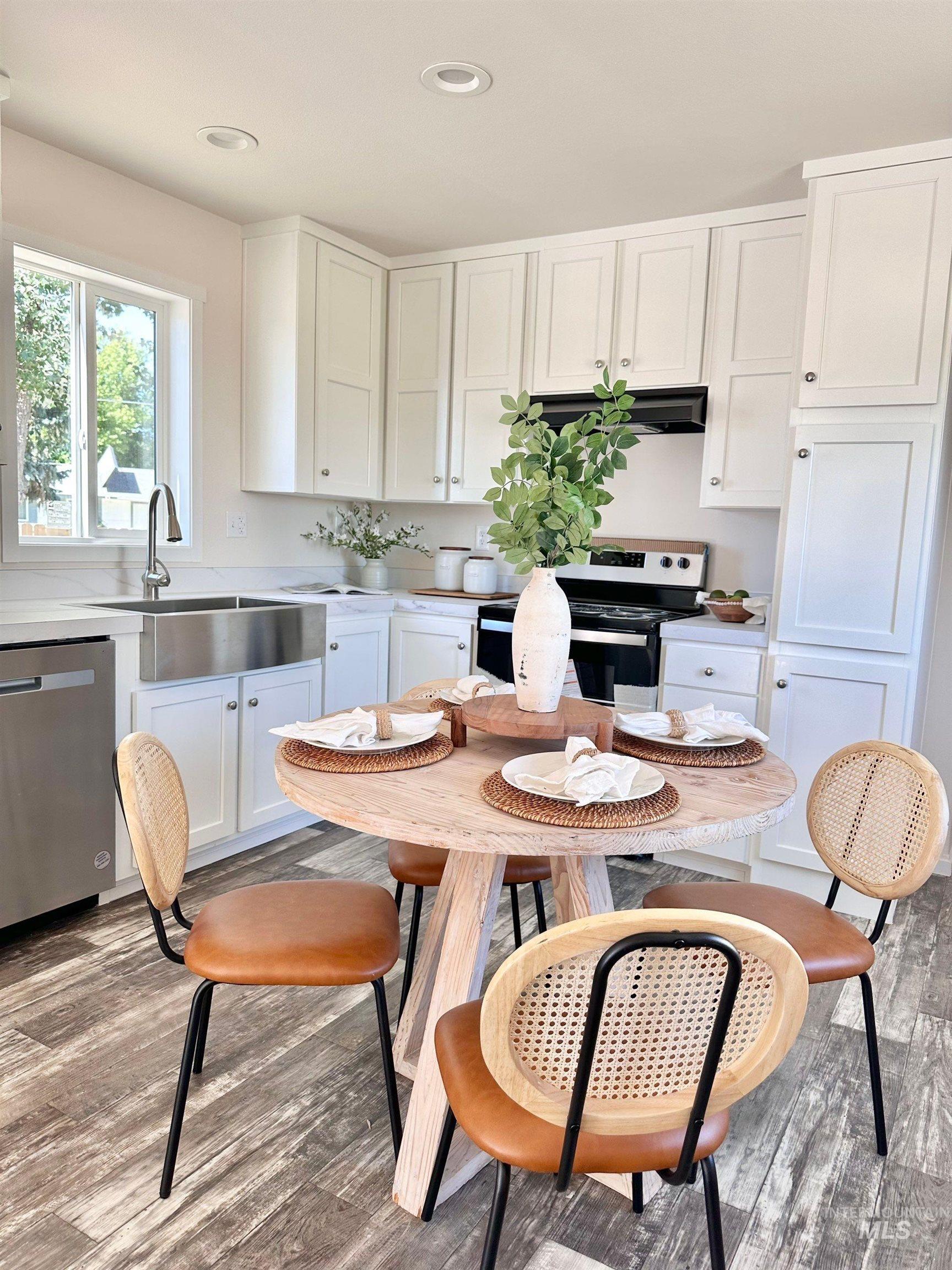 370 W 12th South Property Photo 6