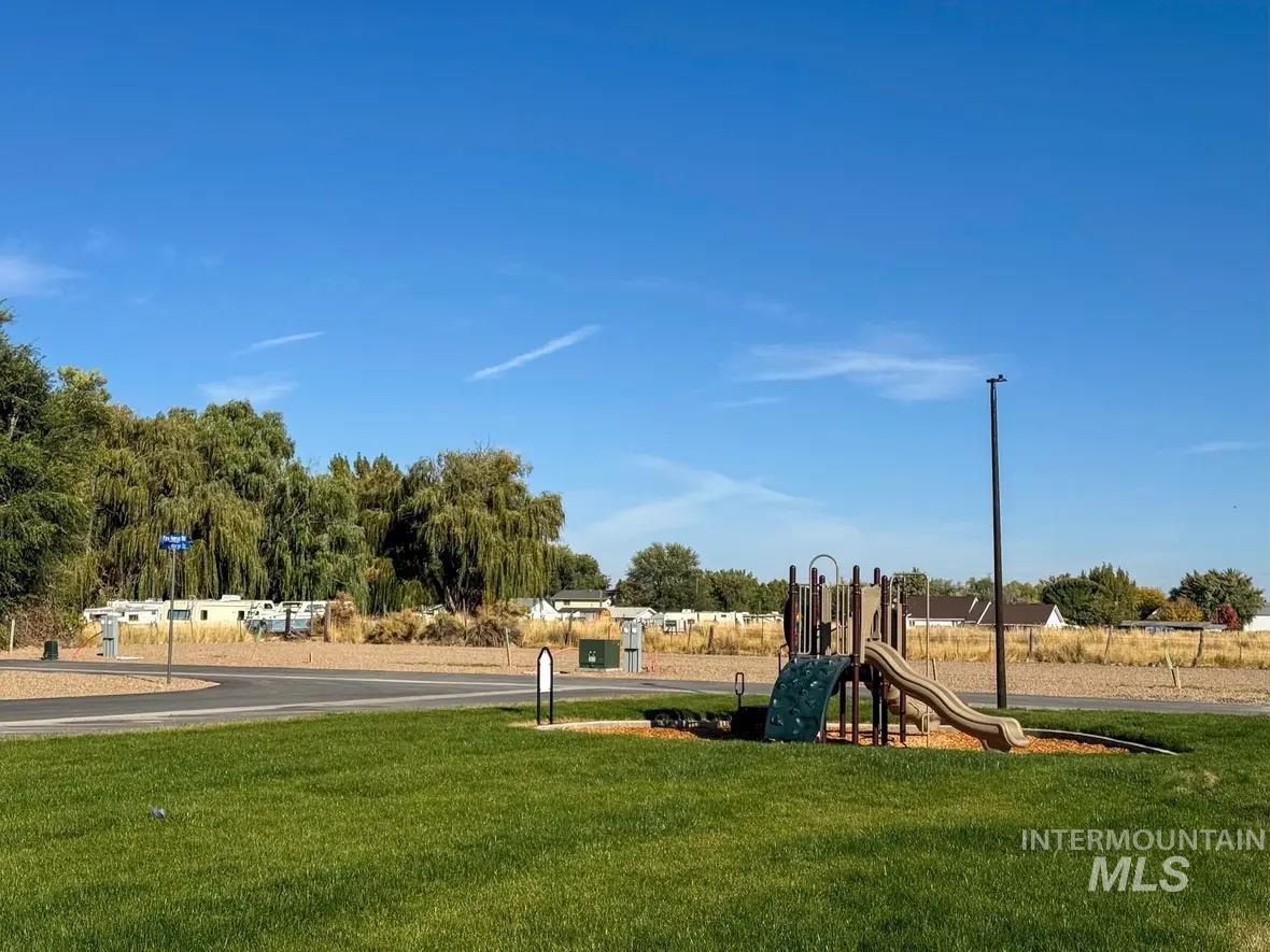 370 W 12th South Property Photo 9