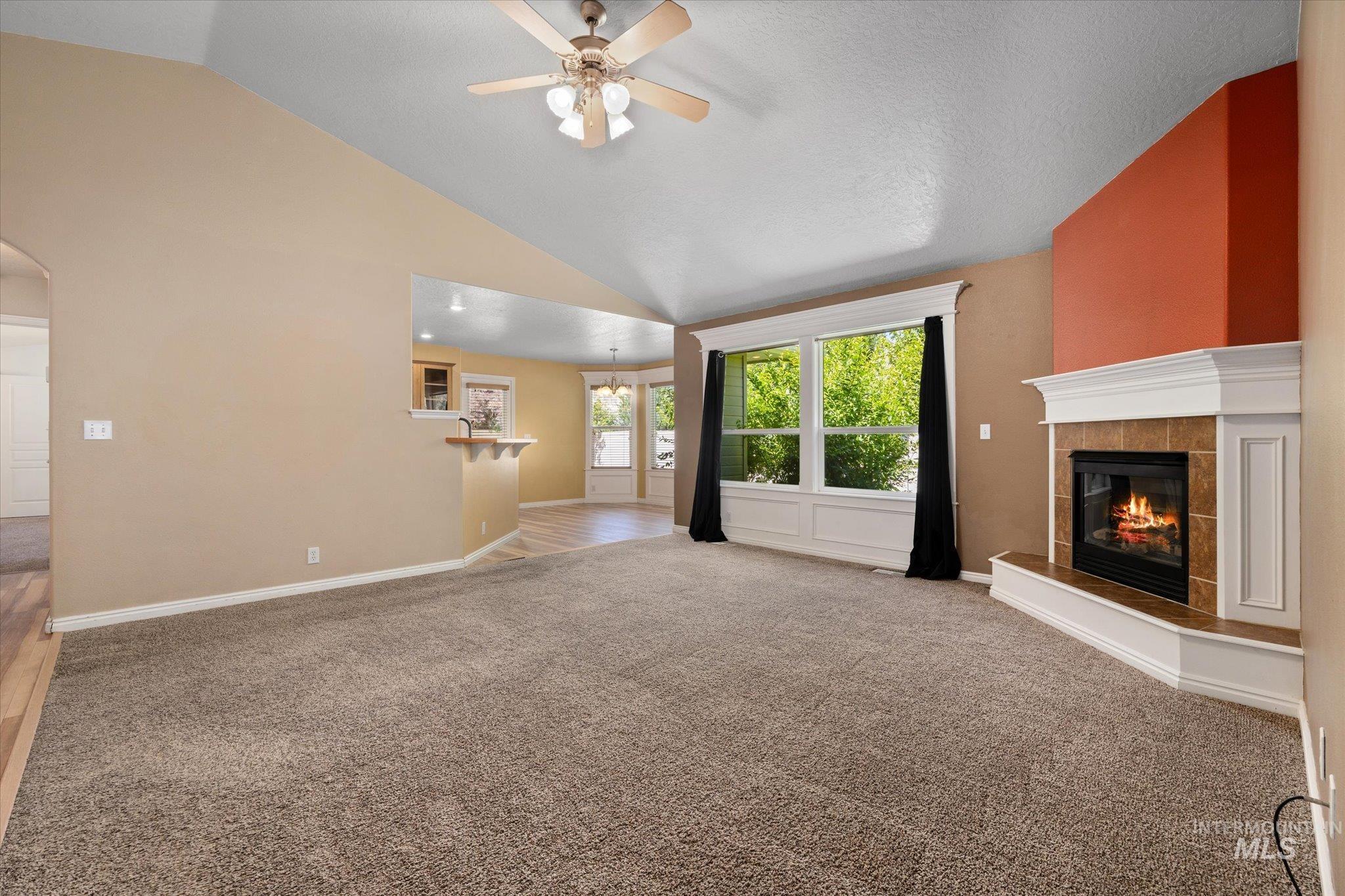 5282 N Schumann Property Photo 11