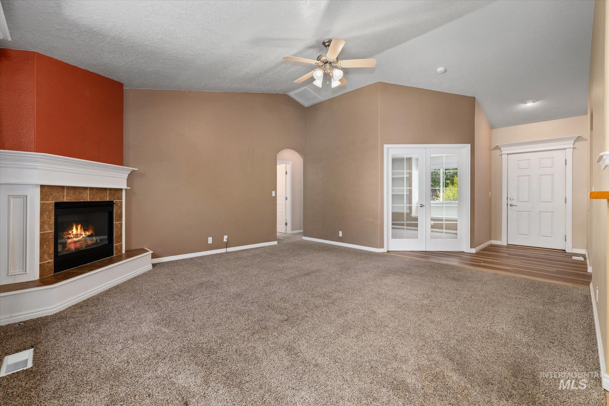 5282 N Schumann Property Photo 12