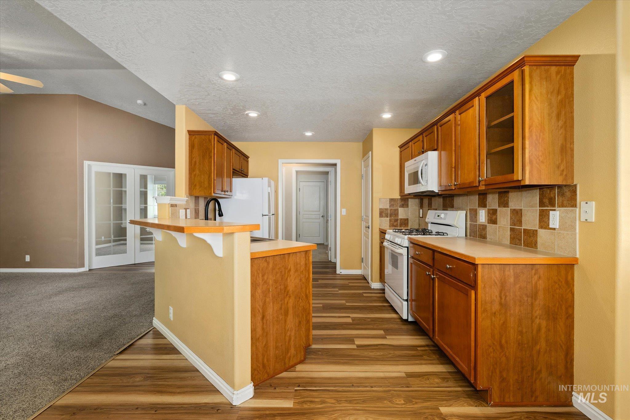 5282 N Schumann Property Photo 14