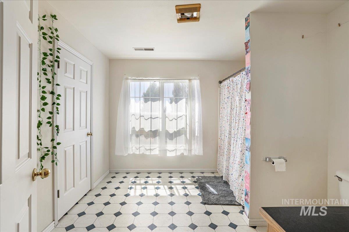 294 N 950 E Property Photo 22