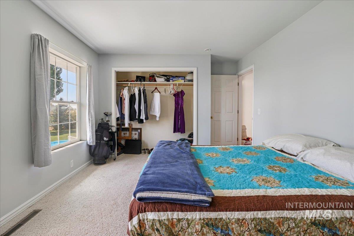 294 N 950 E Property Photo 27