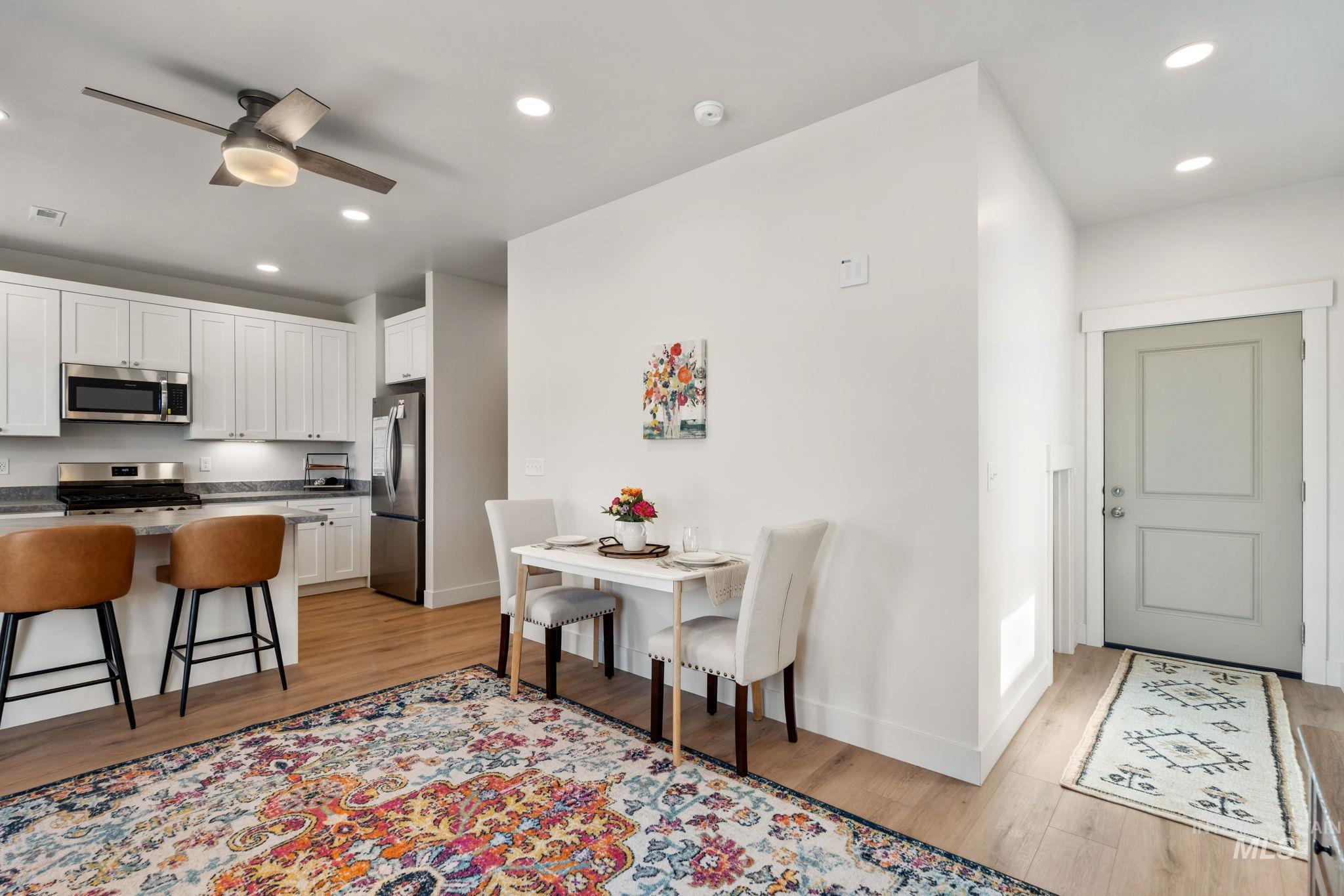 1164 Jasper Loop Property Photo 8