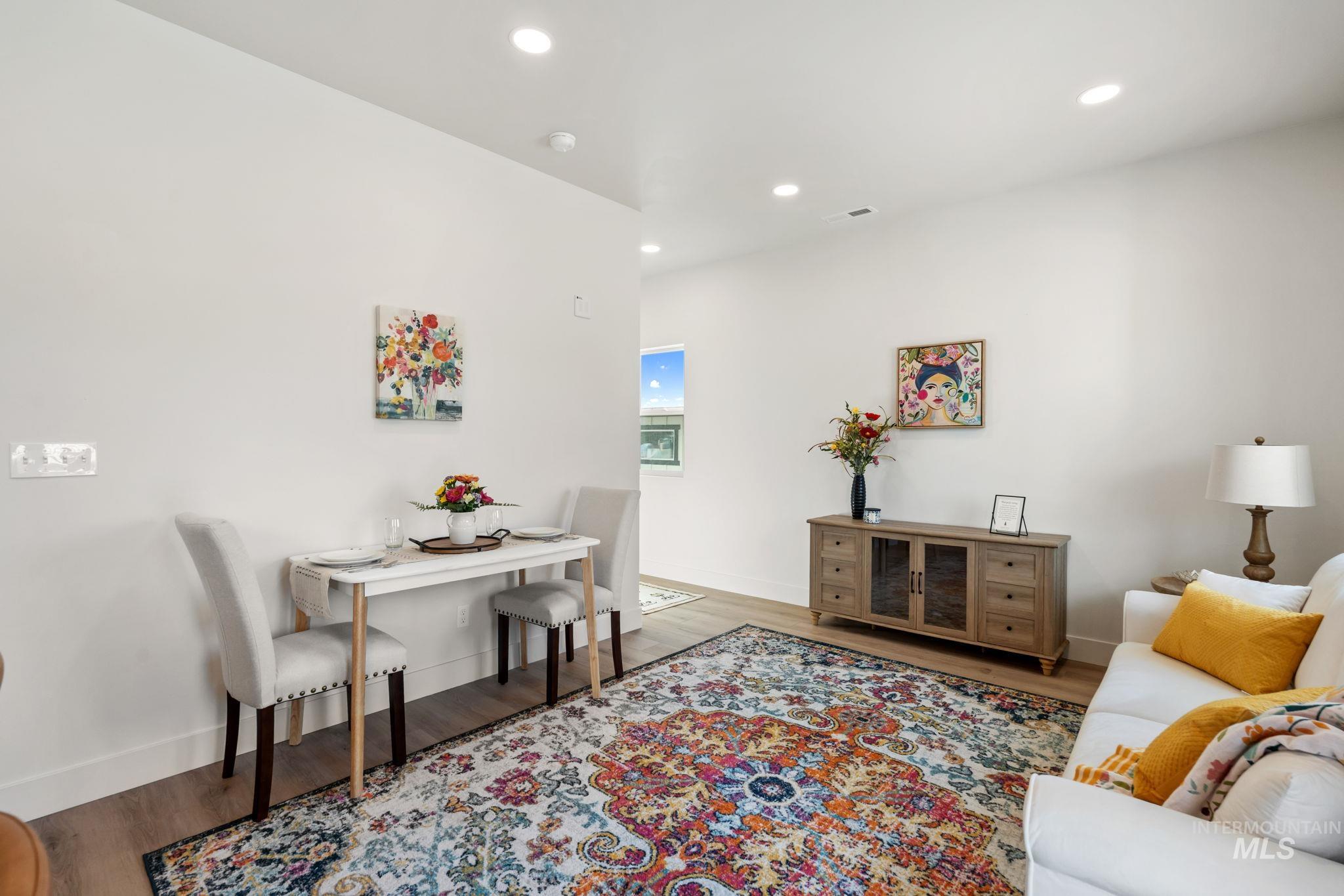 1164 Jasper Loop Property Photo 9