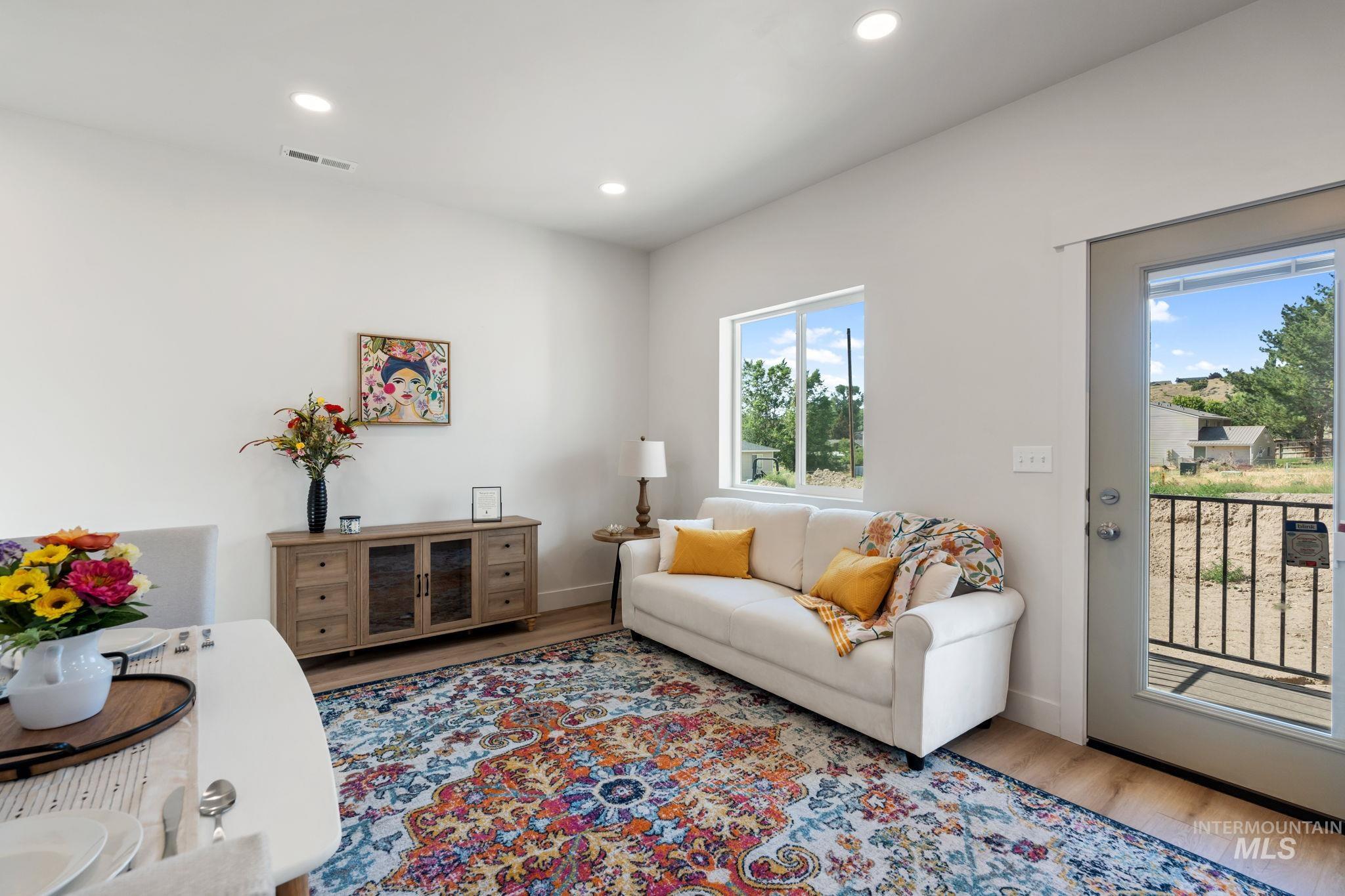 1164 Jasper Loop Property Photo 10