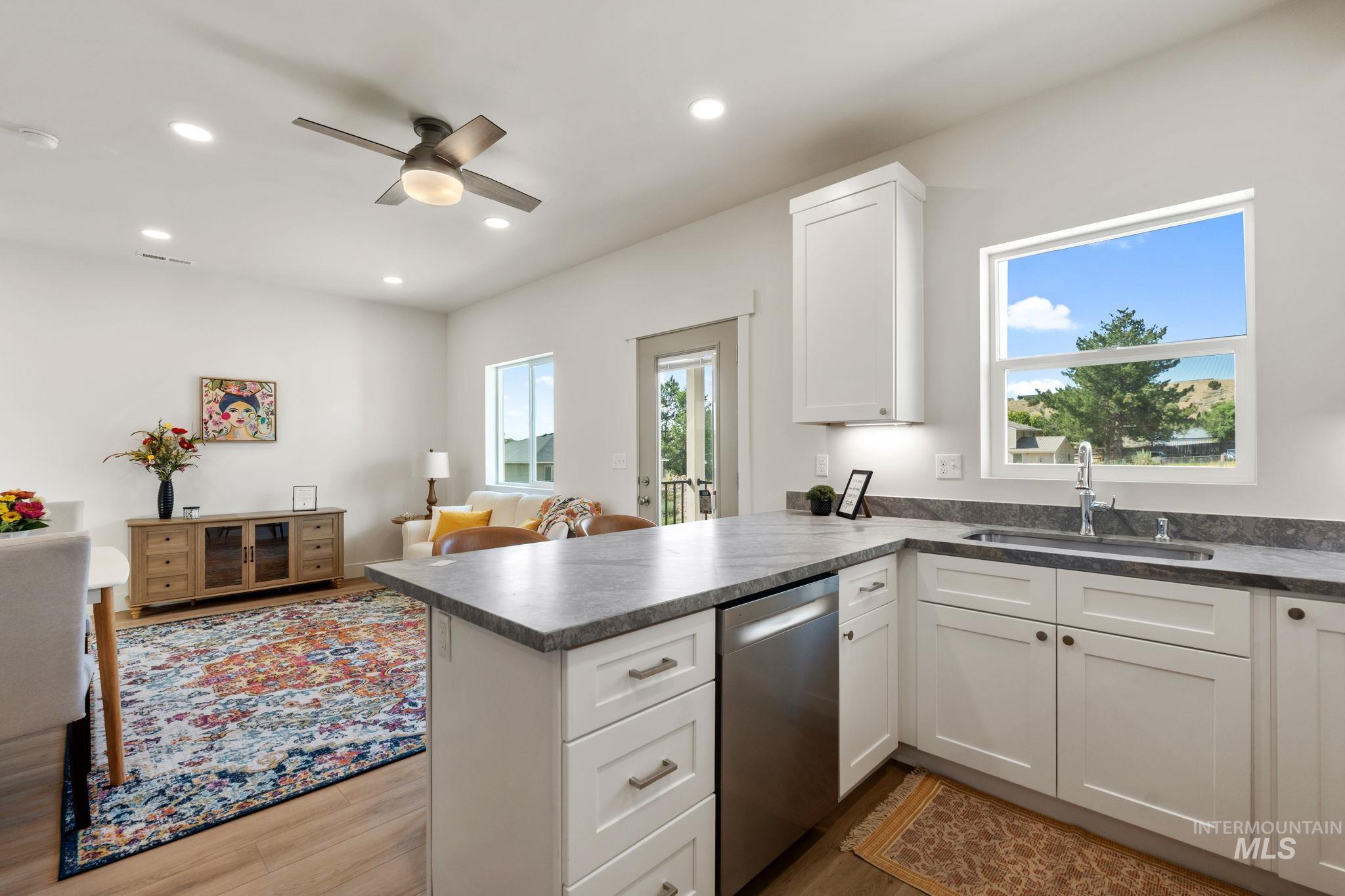 1164 Jasper Loop Property Photo 13