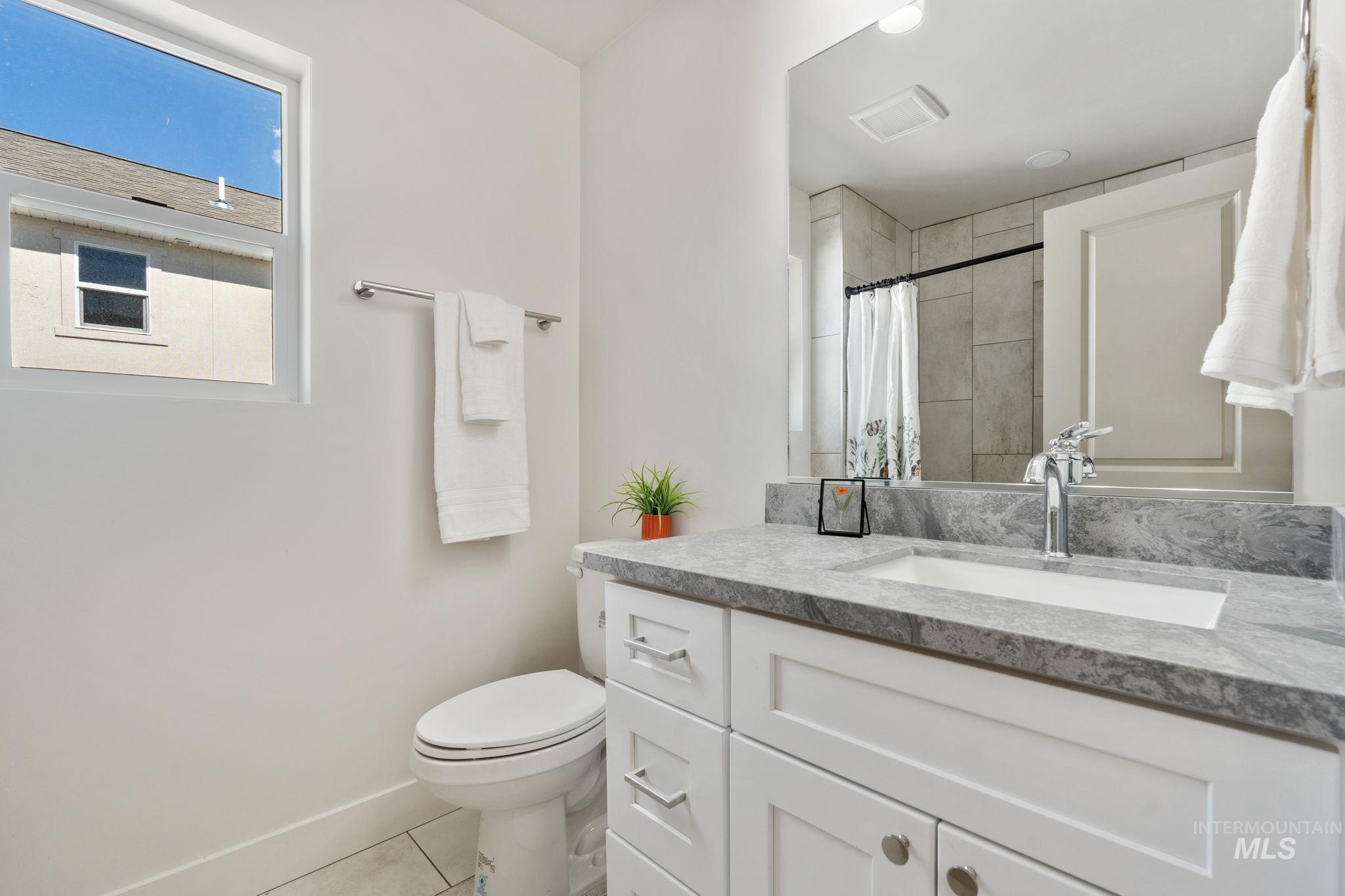 1164 Jasper Loop Property Photo 22