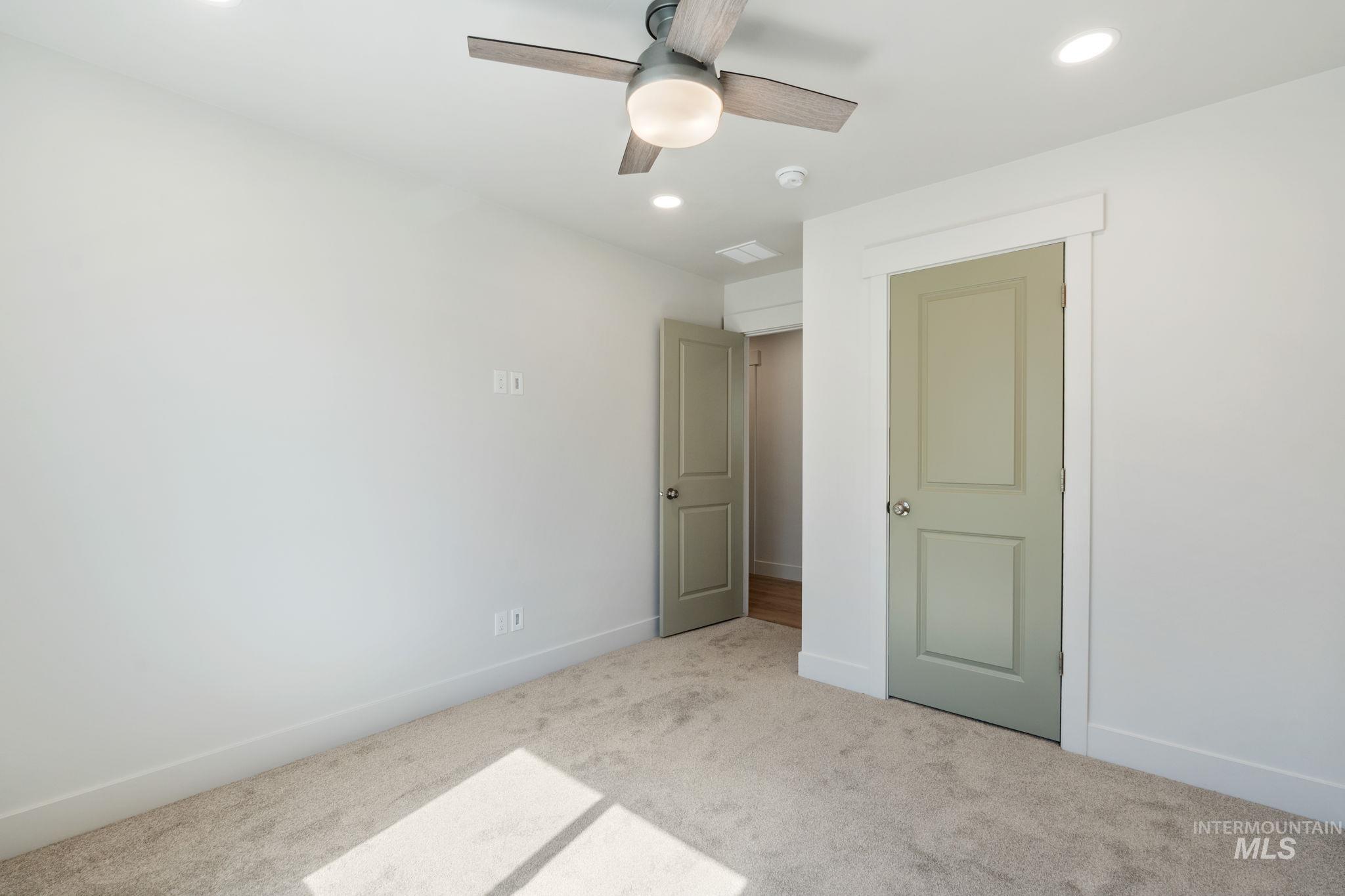 1164 Jasper Loop Property Photo 25