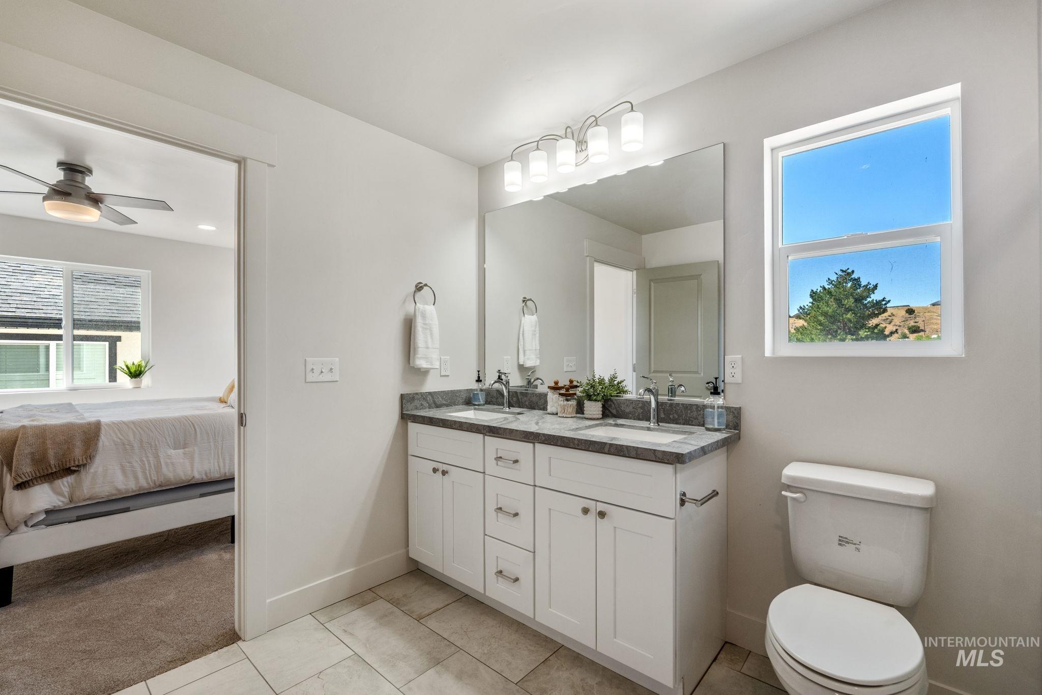 1164 Jasper Loop Property Photo 32