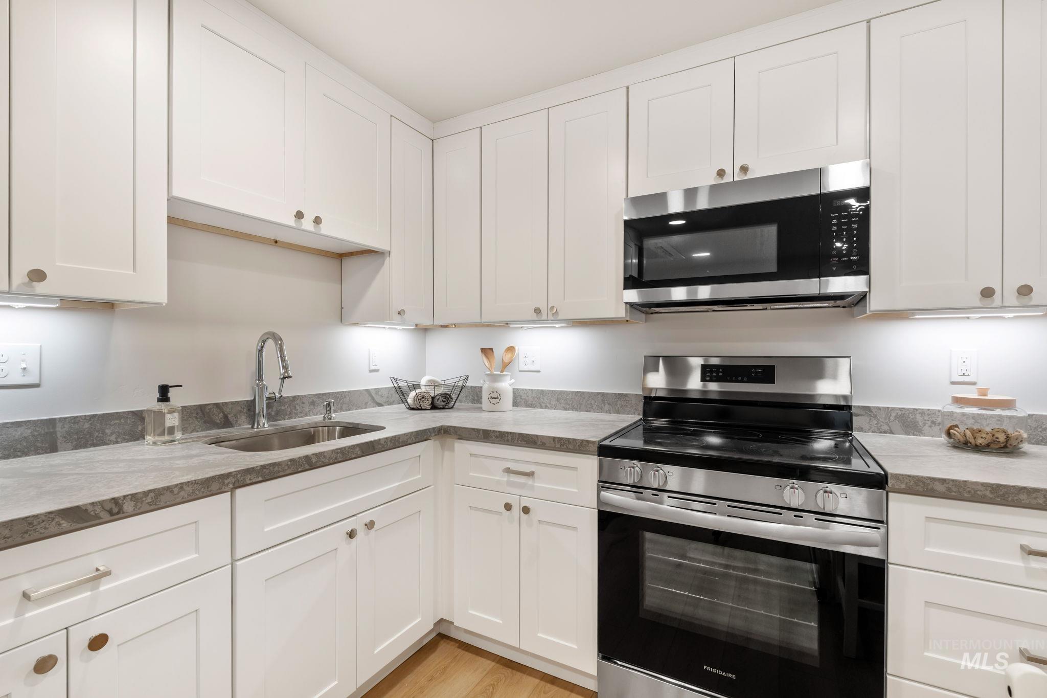 1164 Jasper Loop Property Photo 37