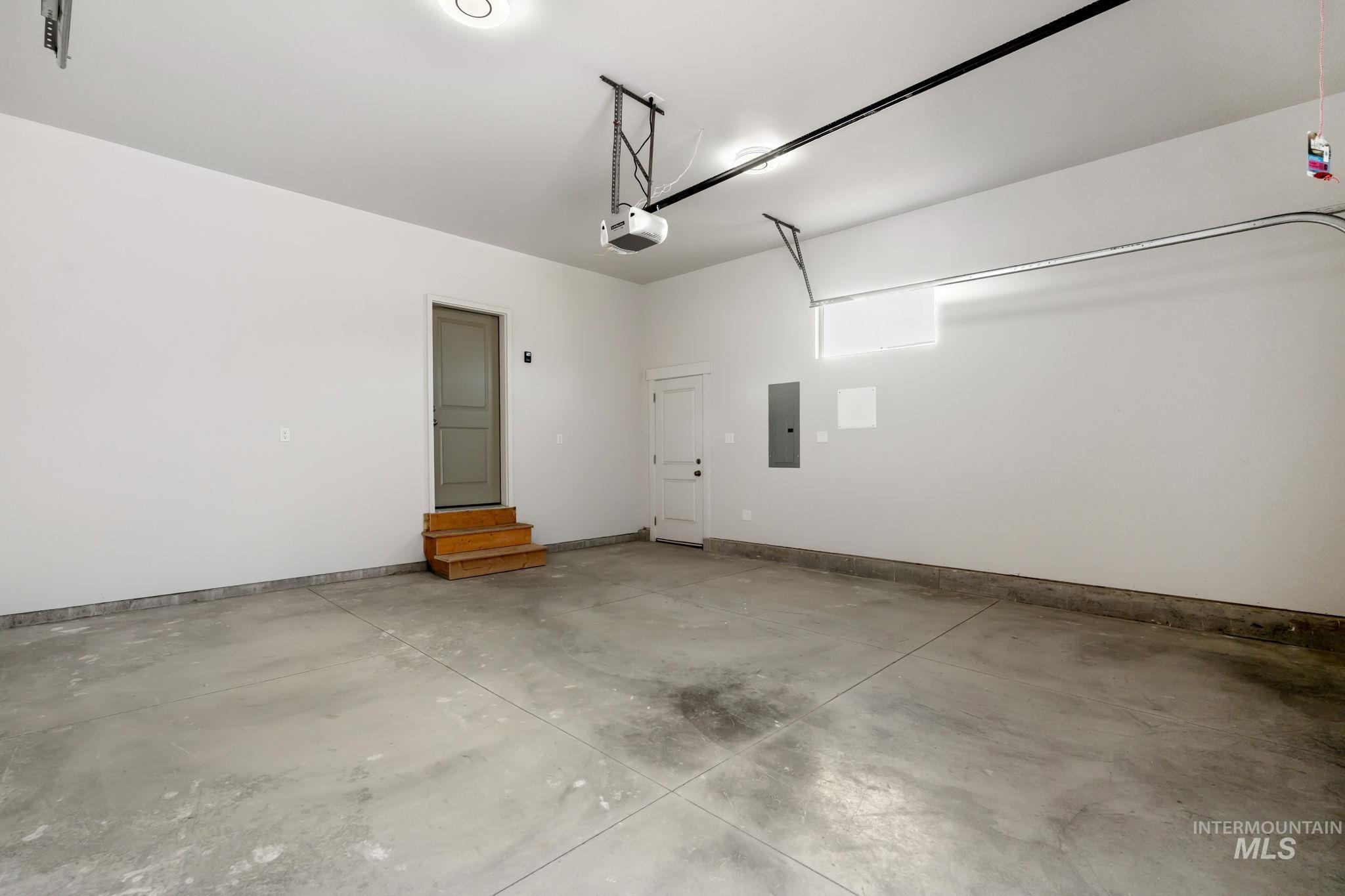 1164 Jasper Loop Property Photo 46