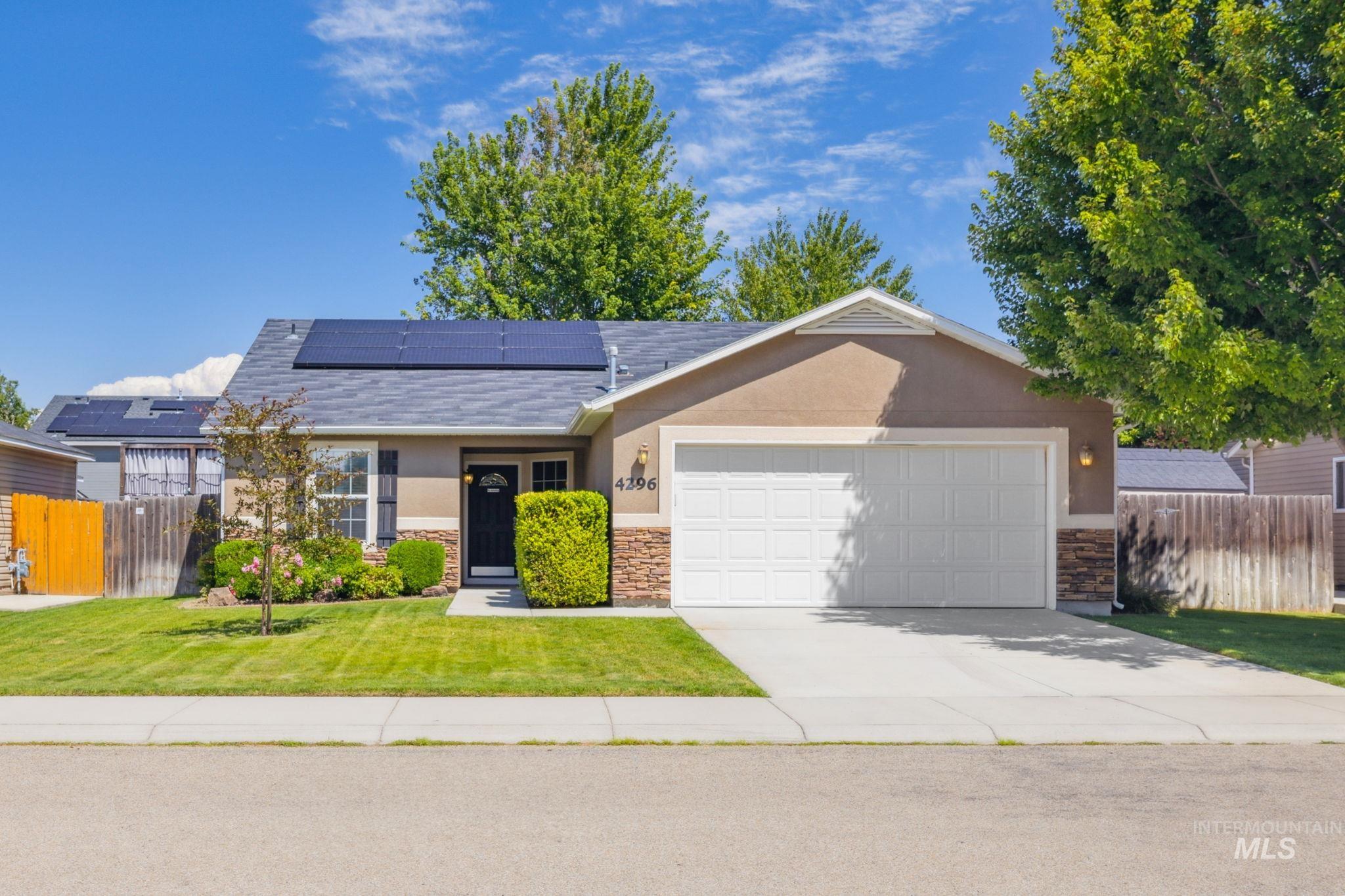 4296 N Longabaugh Way Property Photo 1