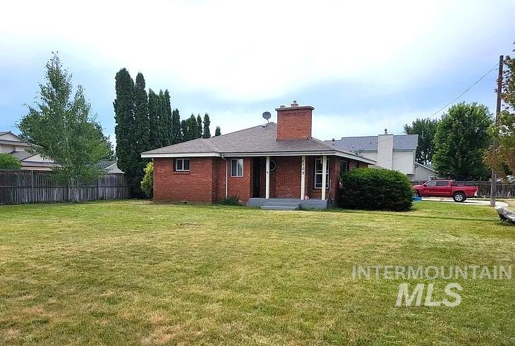 6305 N Gary Lane Property Photo 1