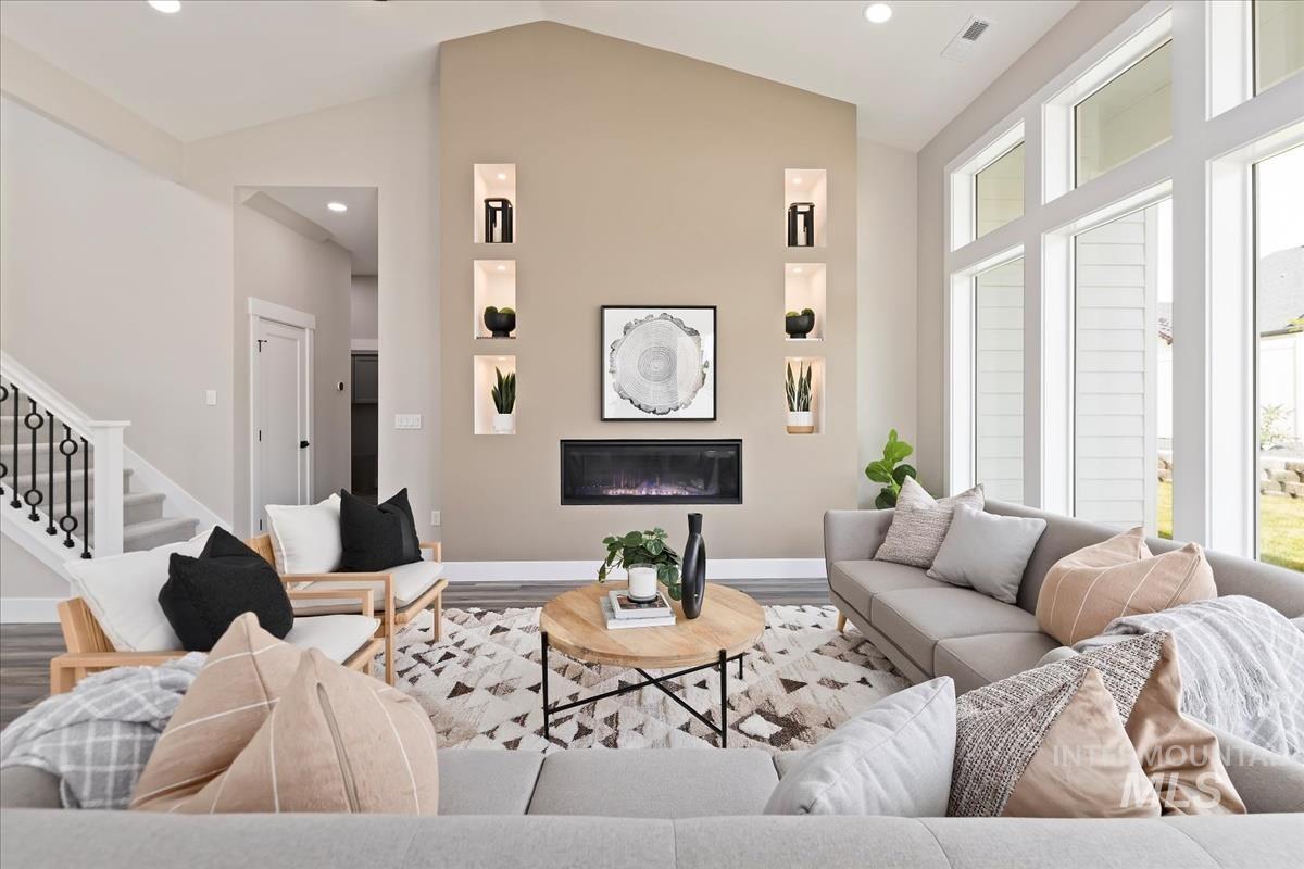 9910 W Sunberry Court Property Photo 5