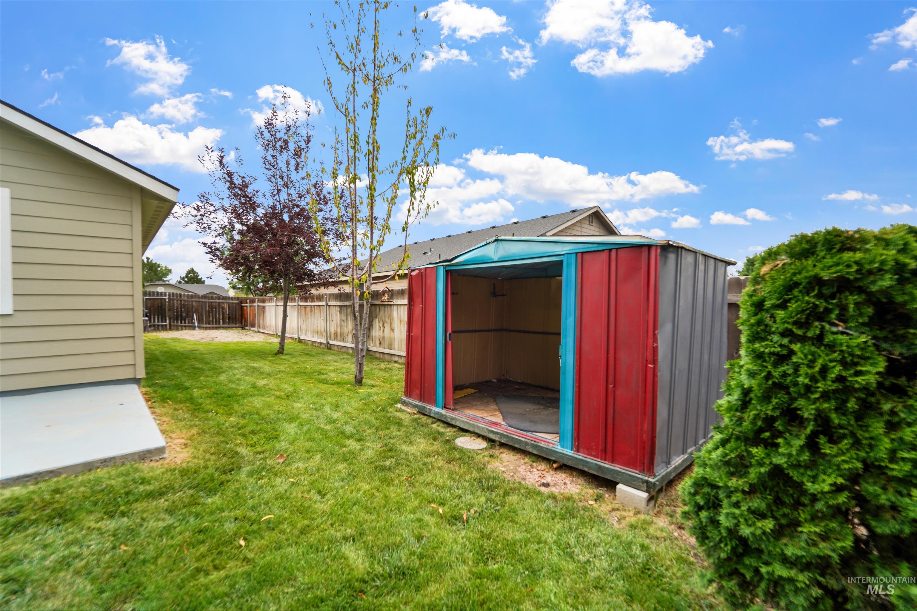 203 E Walcott Lake Dr Property Photo 21