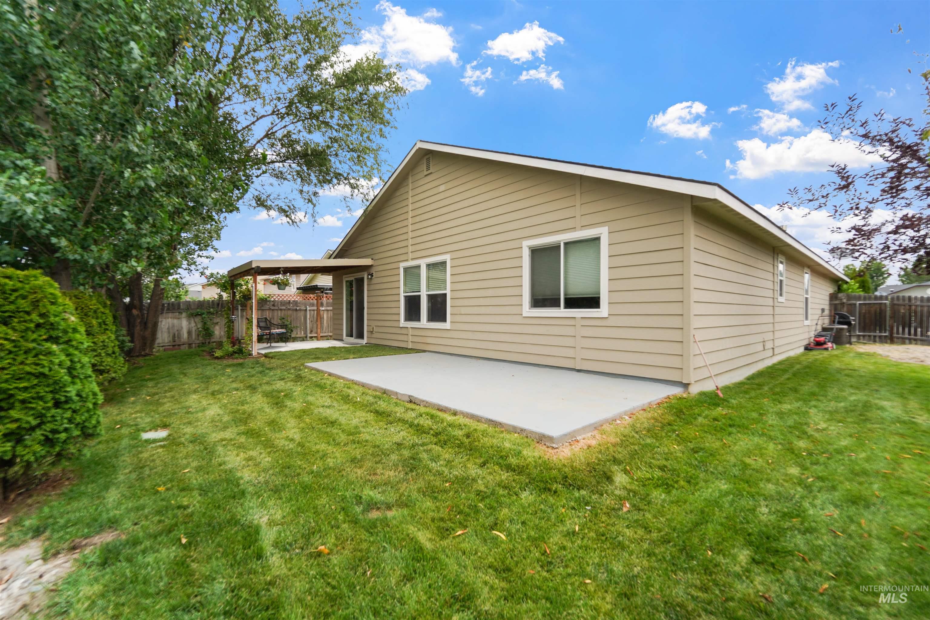 203 E Walcott Lake Dr Property Photo 25