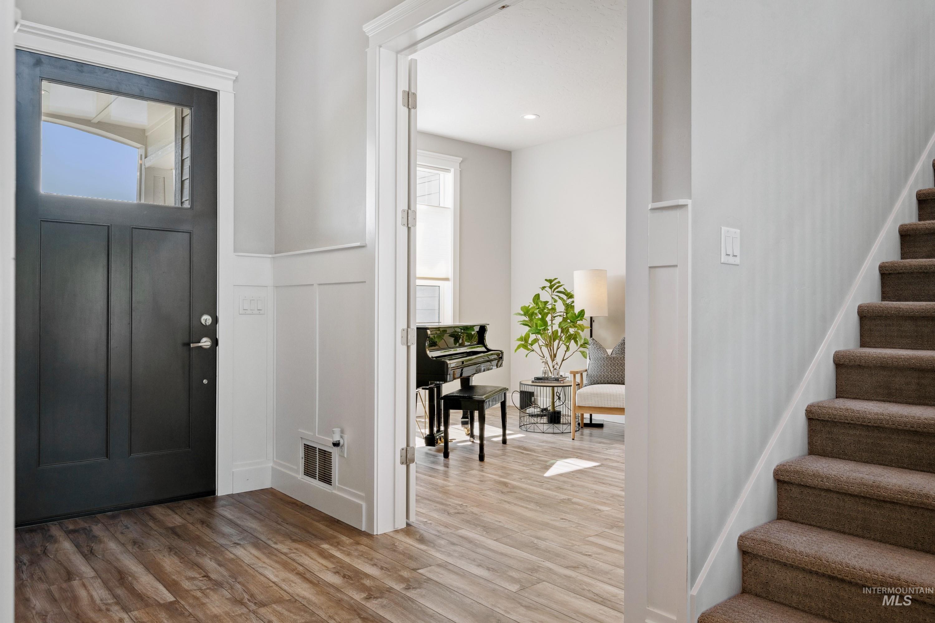 2635 N Yount Way Property Photo 3