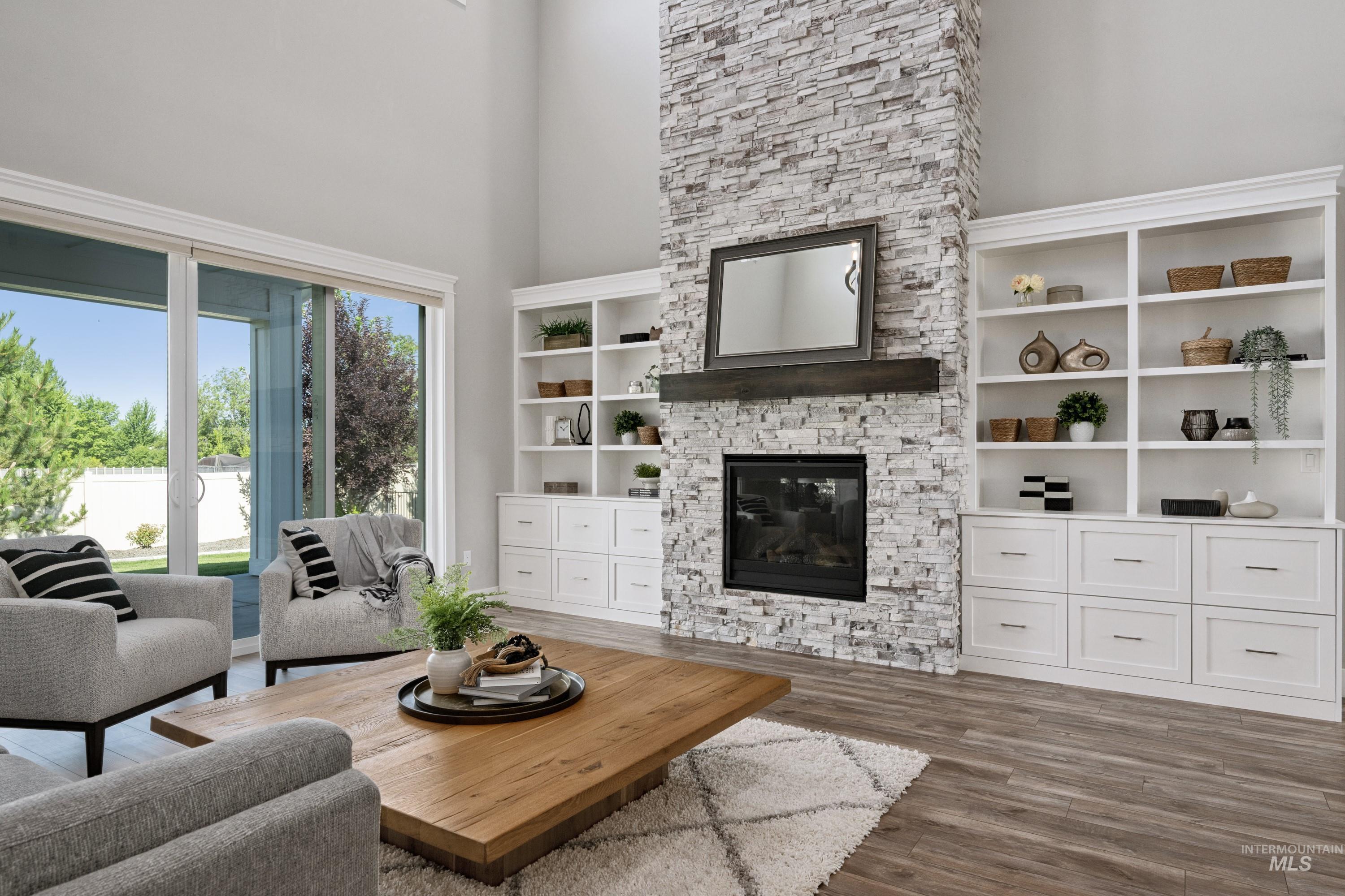 2635 N Yount Way Property Photo 6