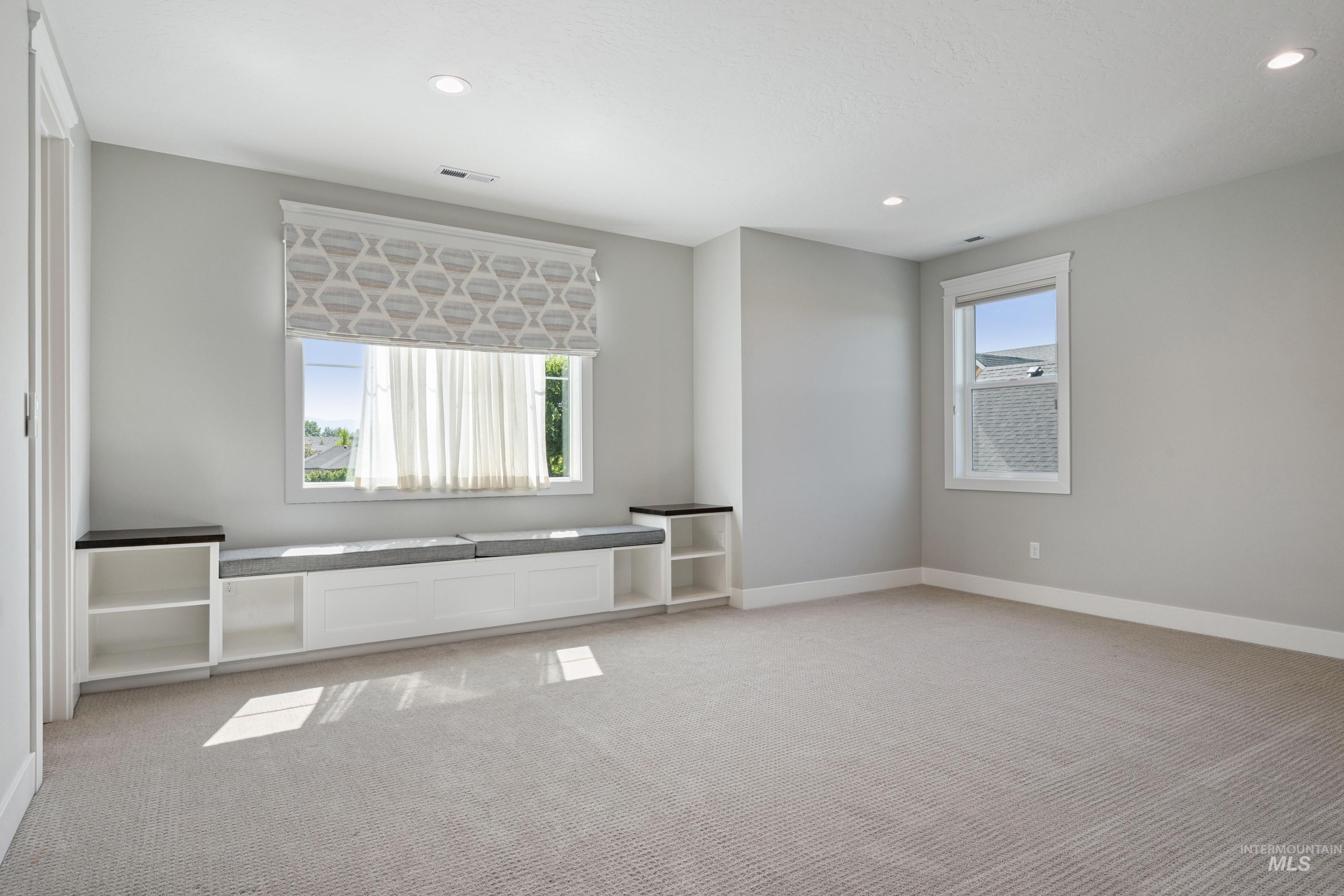 2635 N Yount Way Property Photo 32