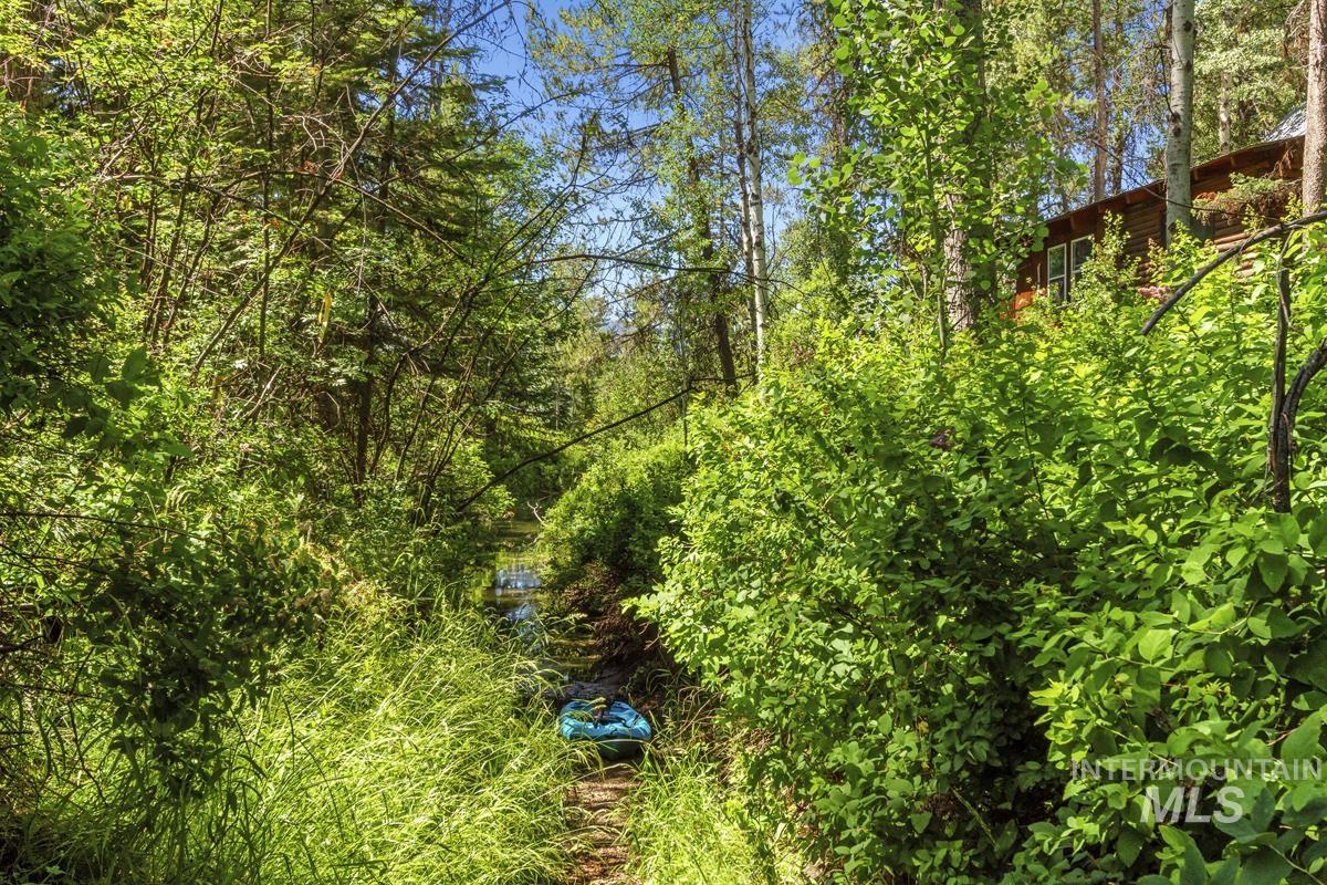 238 Angus Lane Property Photo 8