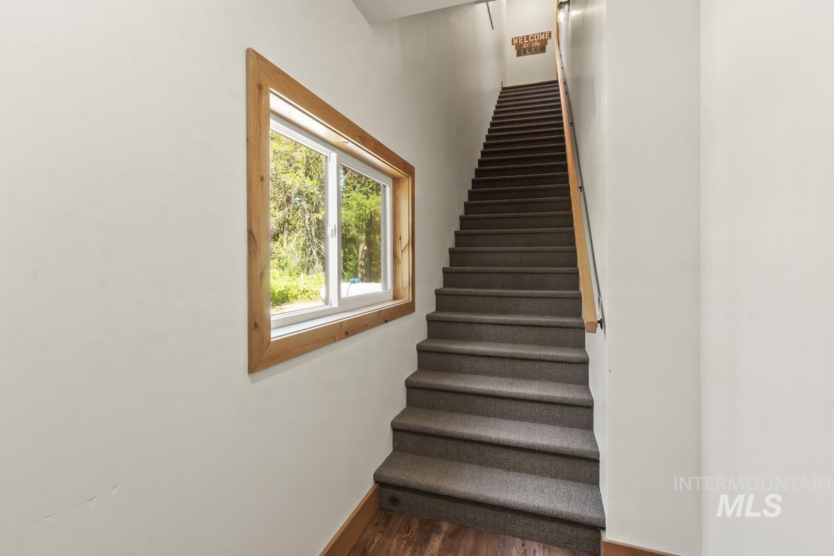 238 Angus Lane Property Photo 9