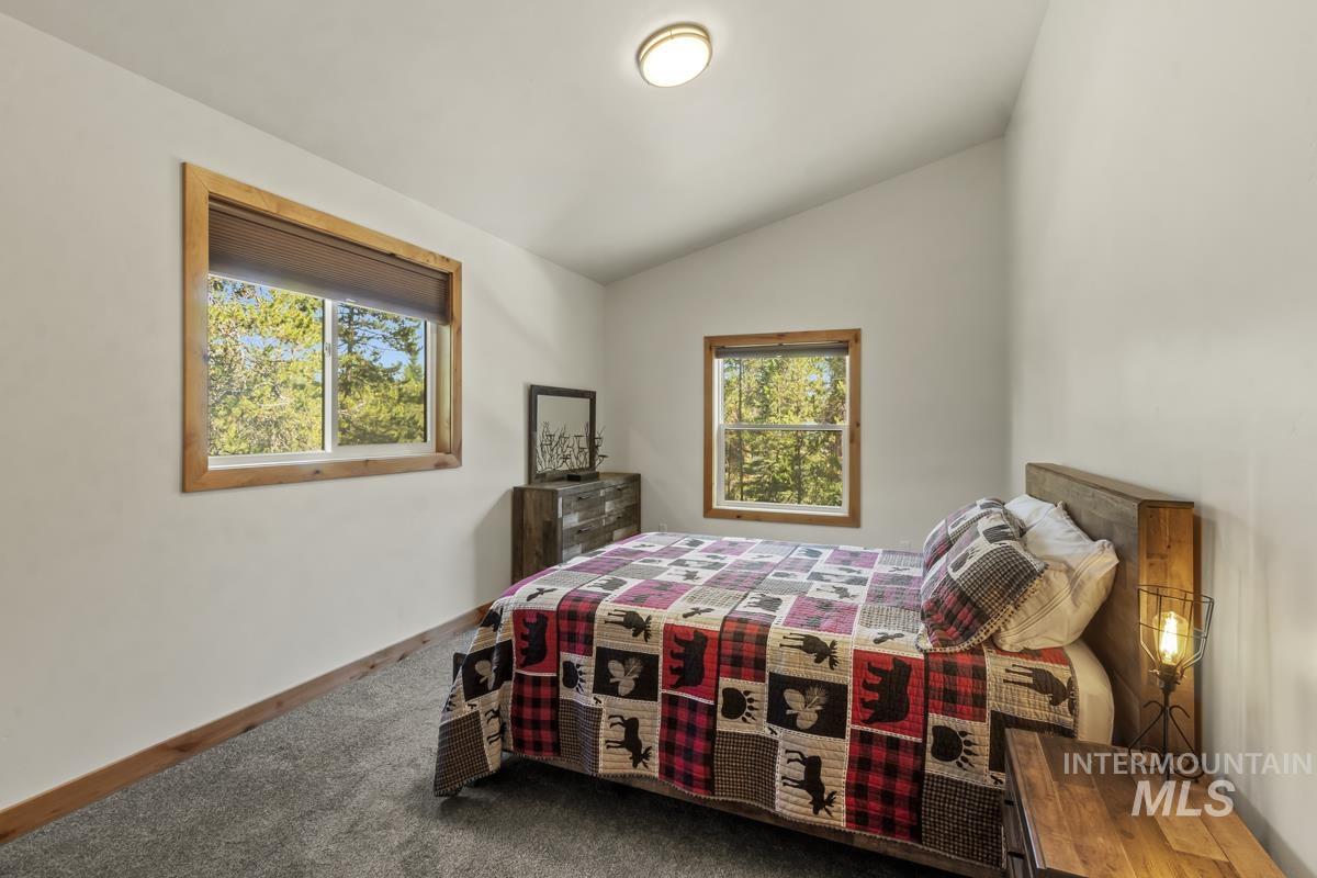 238 Angus Lane Property Photo 16