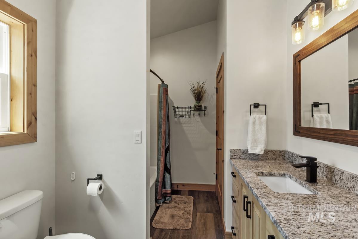 238 Angus Lane Property Photo 20