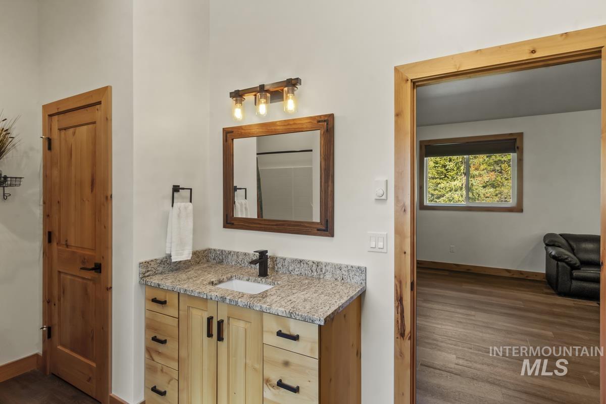 238 Angus Lane Property Photo 22