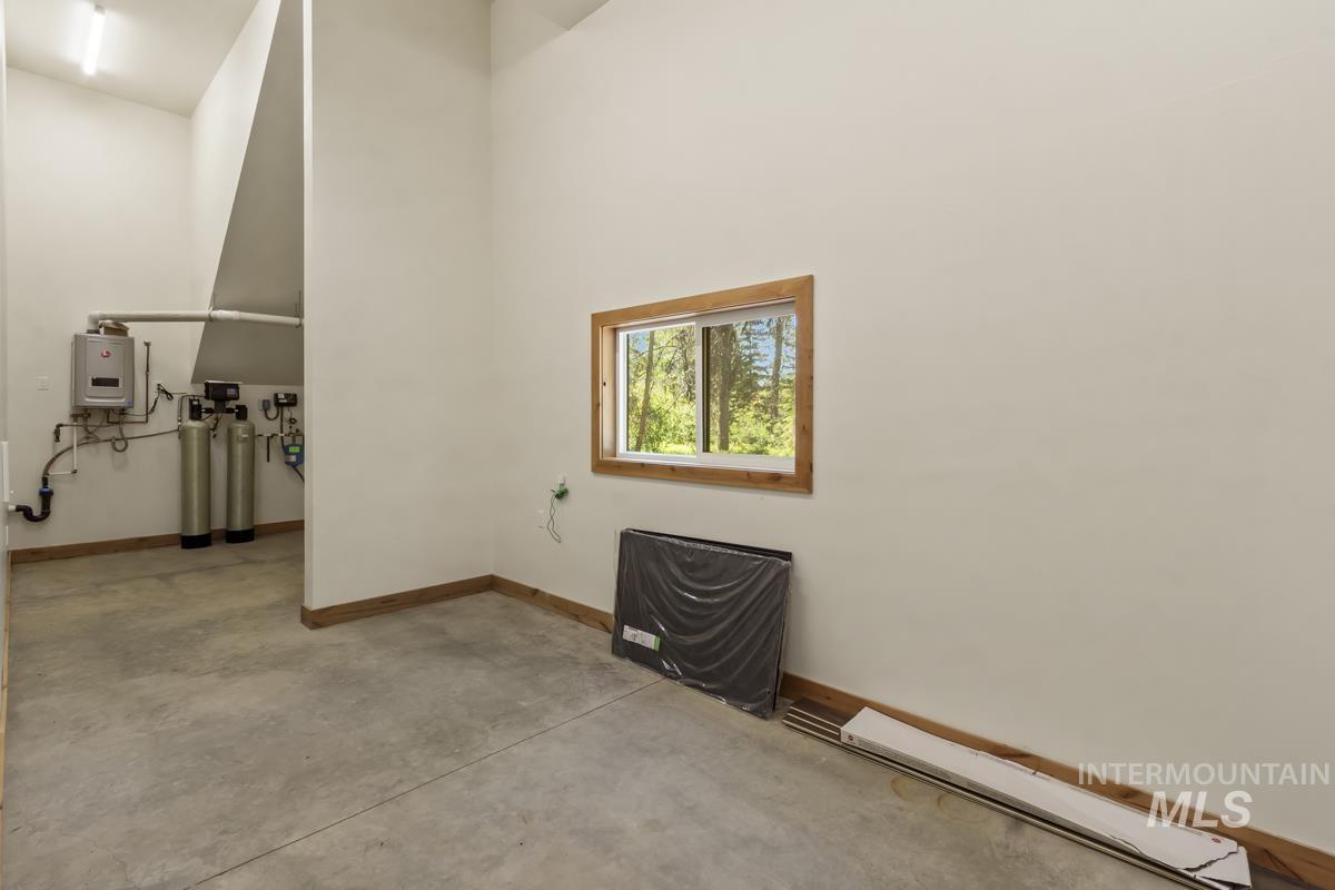 238 Angus Lane Property Photo 26