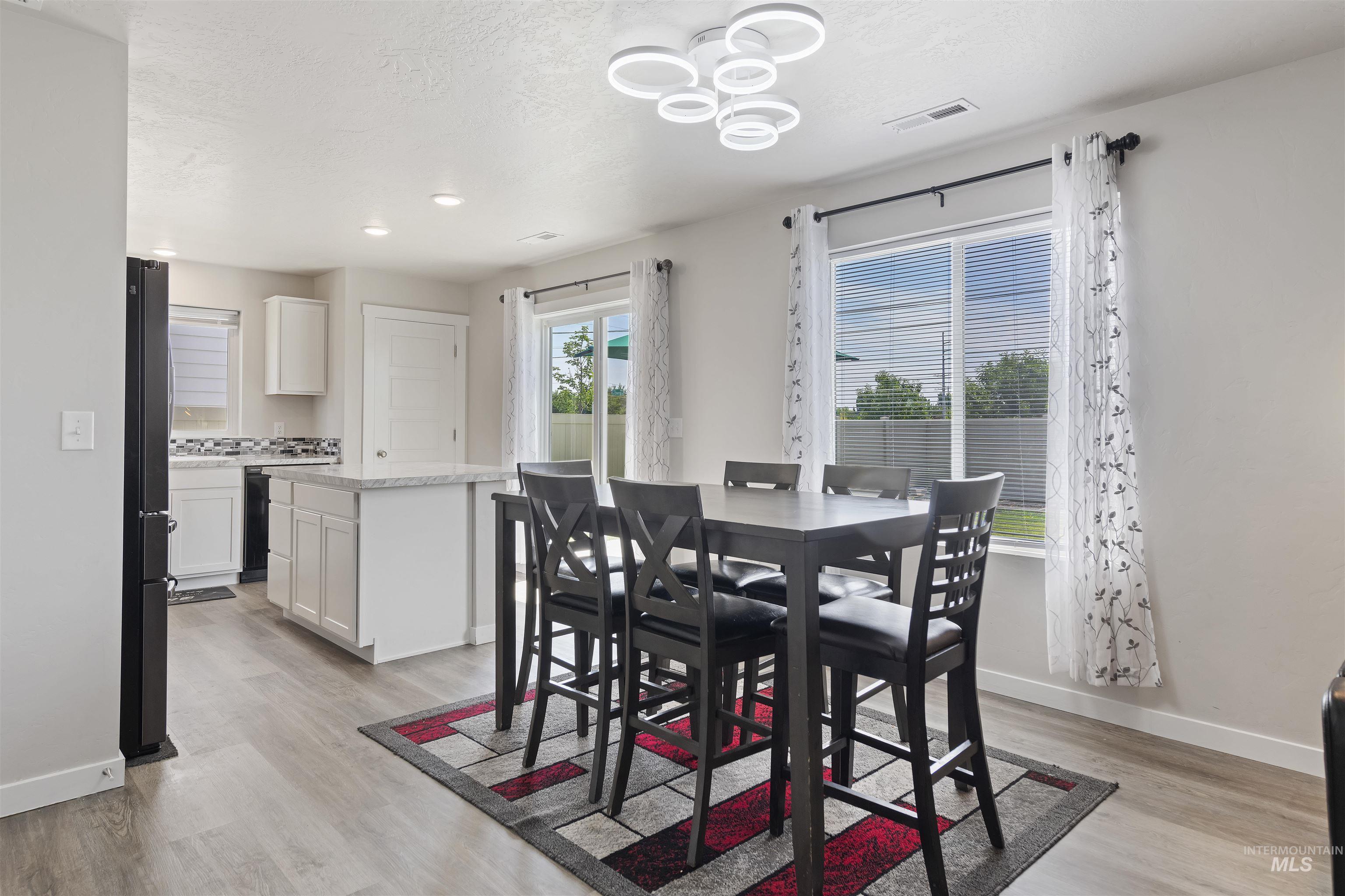 4887 W Quaker Ridge St Property Photo 6