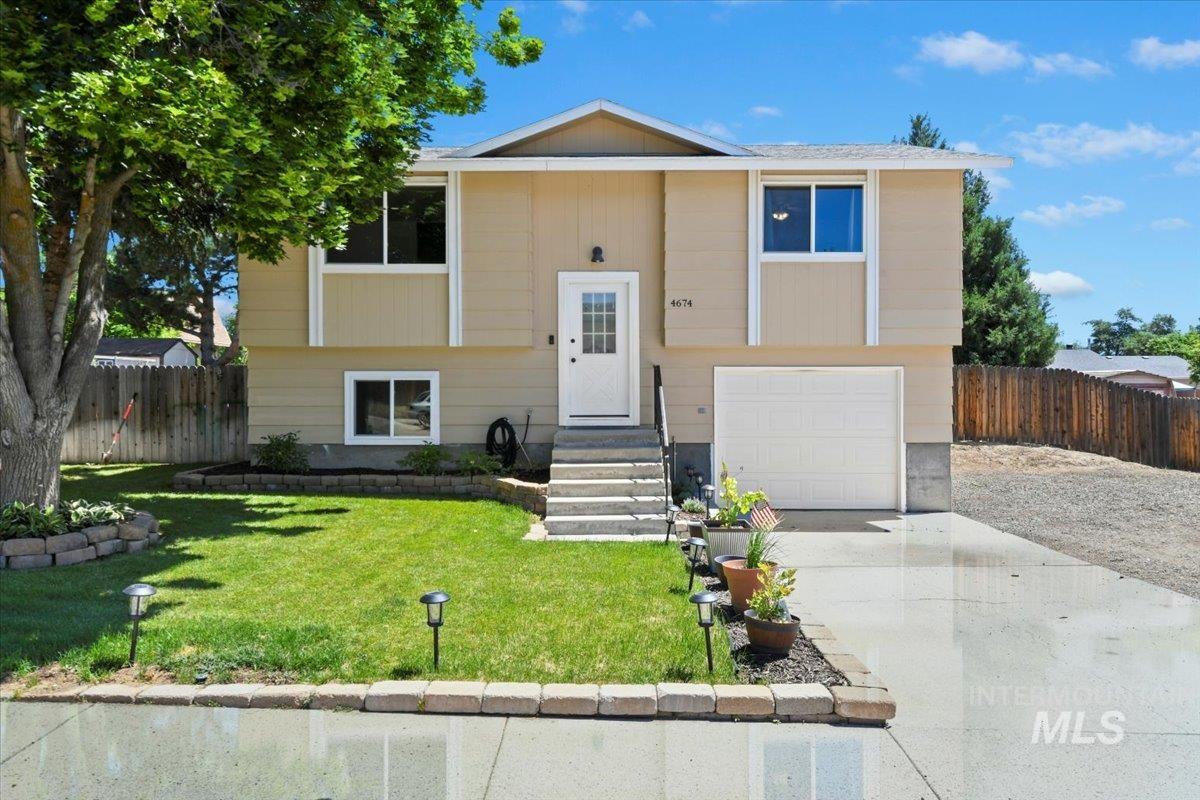 4674 S Joseph Ave Property Photo 1
