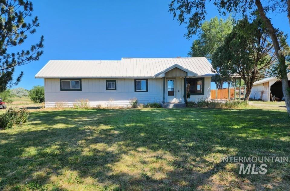 1882 Graham Blvd. Property Photo 3