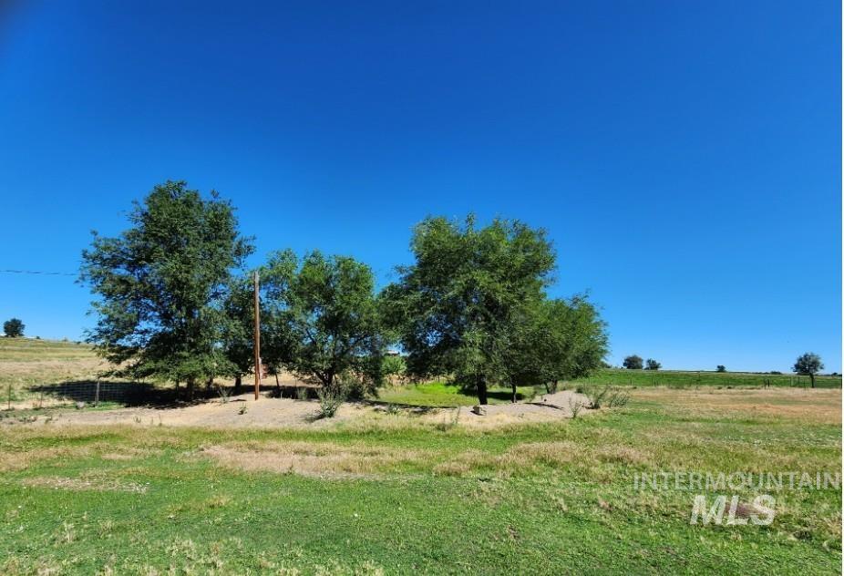 1882 Graham Blvd. Property Photo 8